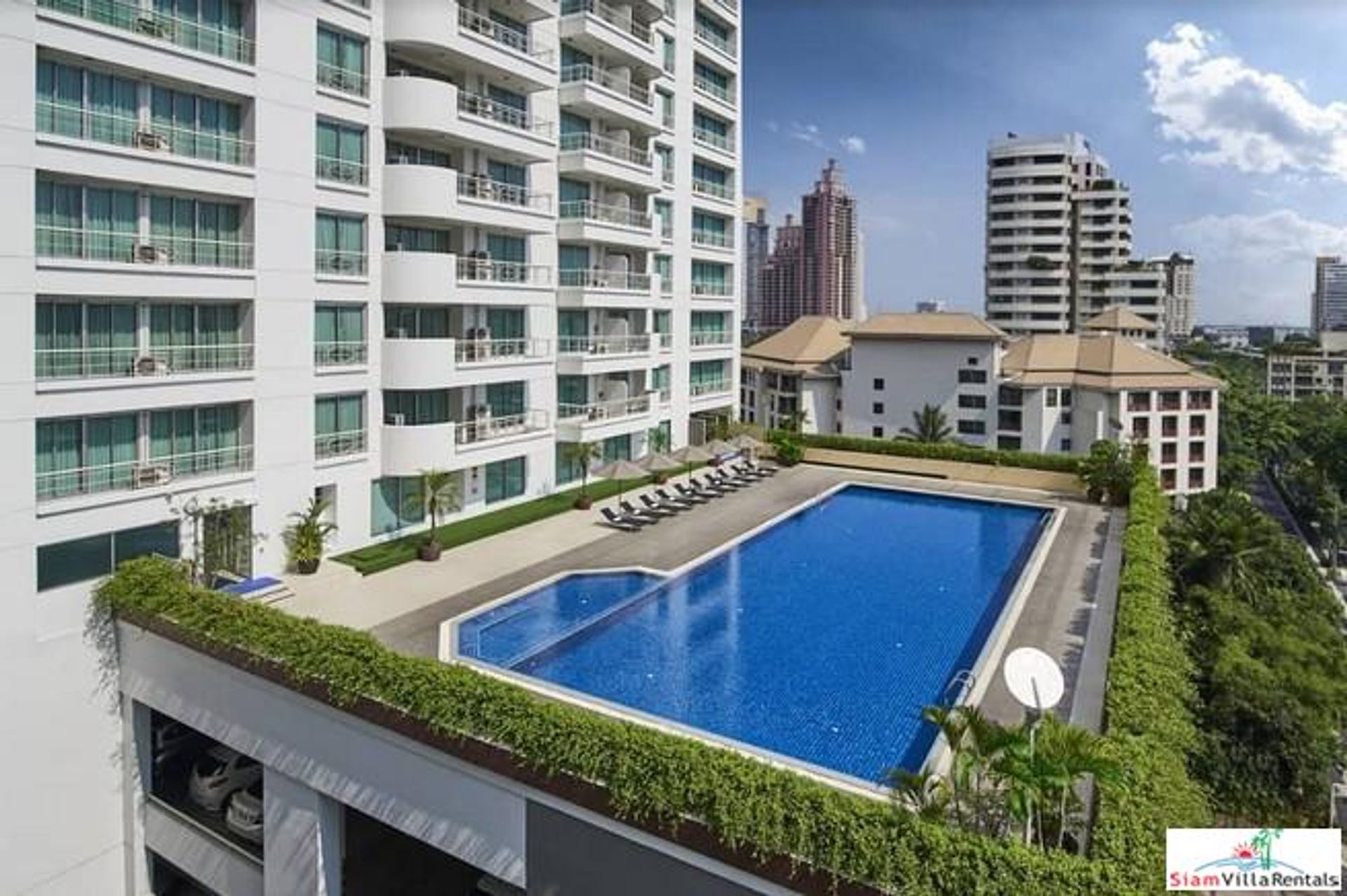 Condominium in Ban Na Lied, Krung Thep Maha Nakhon 10992961