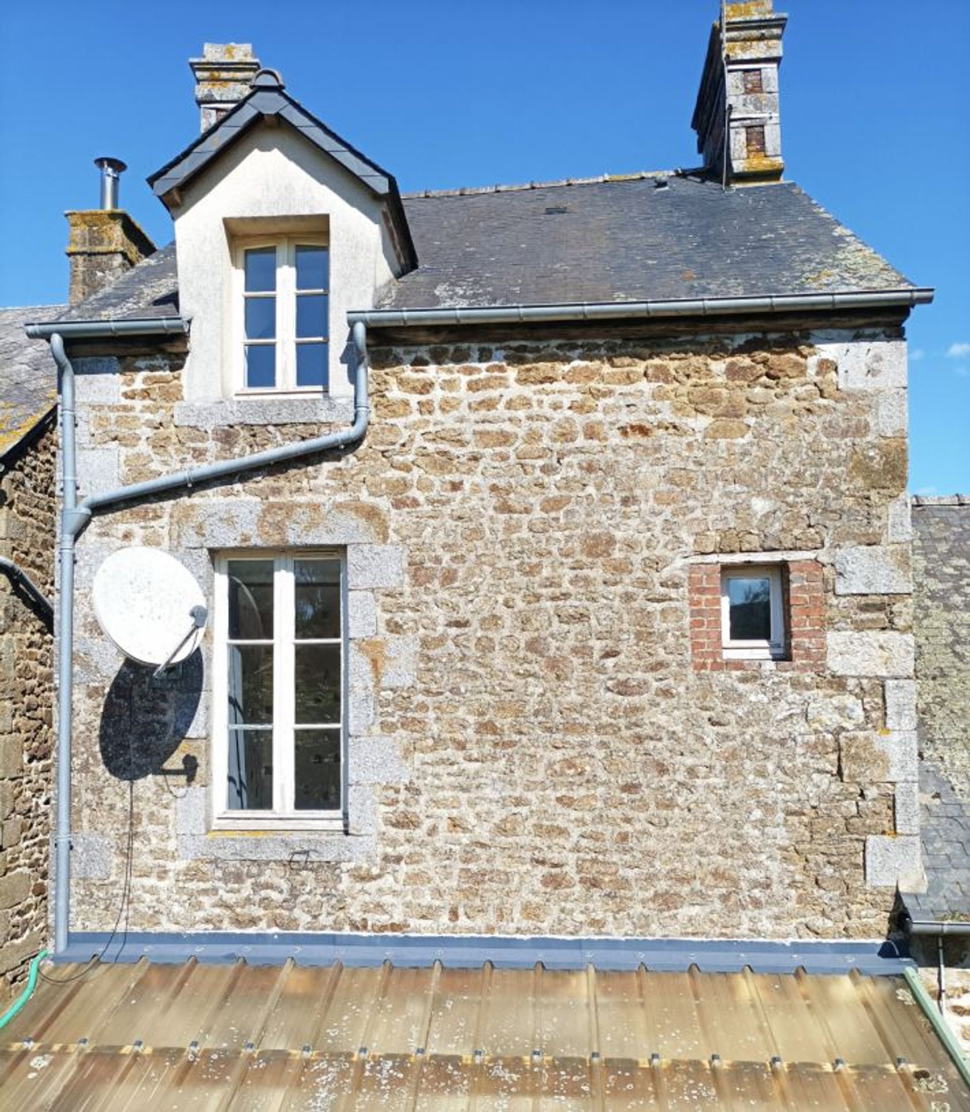 Hus i Juvigny-Val-d'Andaine, Normandy 10993146