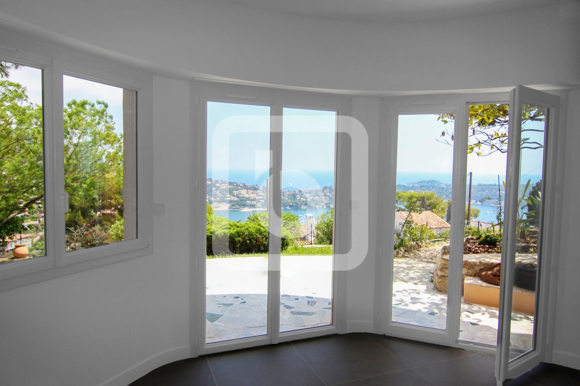 Condomínio no Villefranche-sur-Mer, Provença-Alpes-Costa Azul 10993164