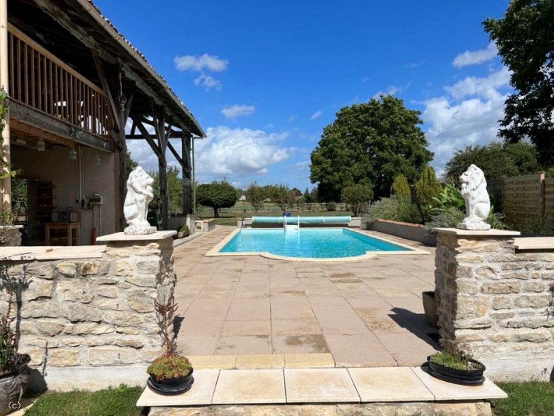 Casa nel Civray, Nouvelle-Aquitaine 10993379