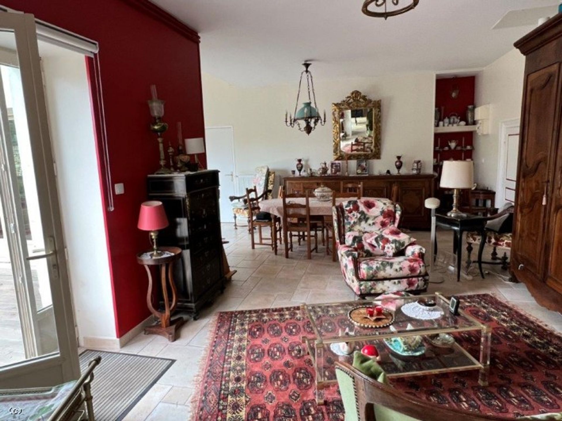 rumah dalam Ruffec, Nouvelle-Aquitaine 10993490