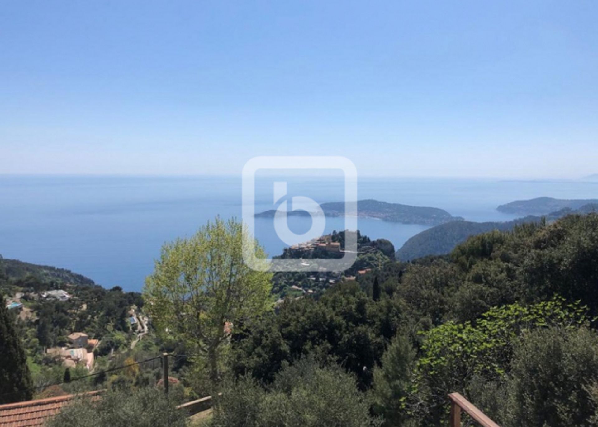 Talo sisään Eze, Provence-Alpes-Cote d'Azur 10993991