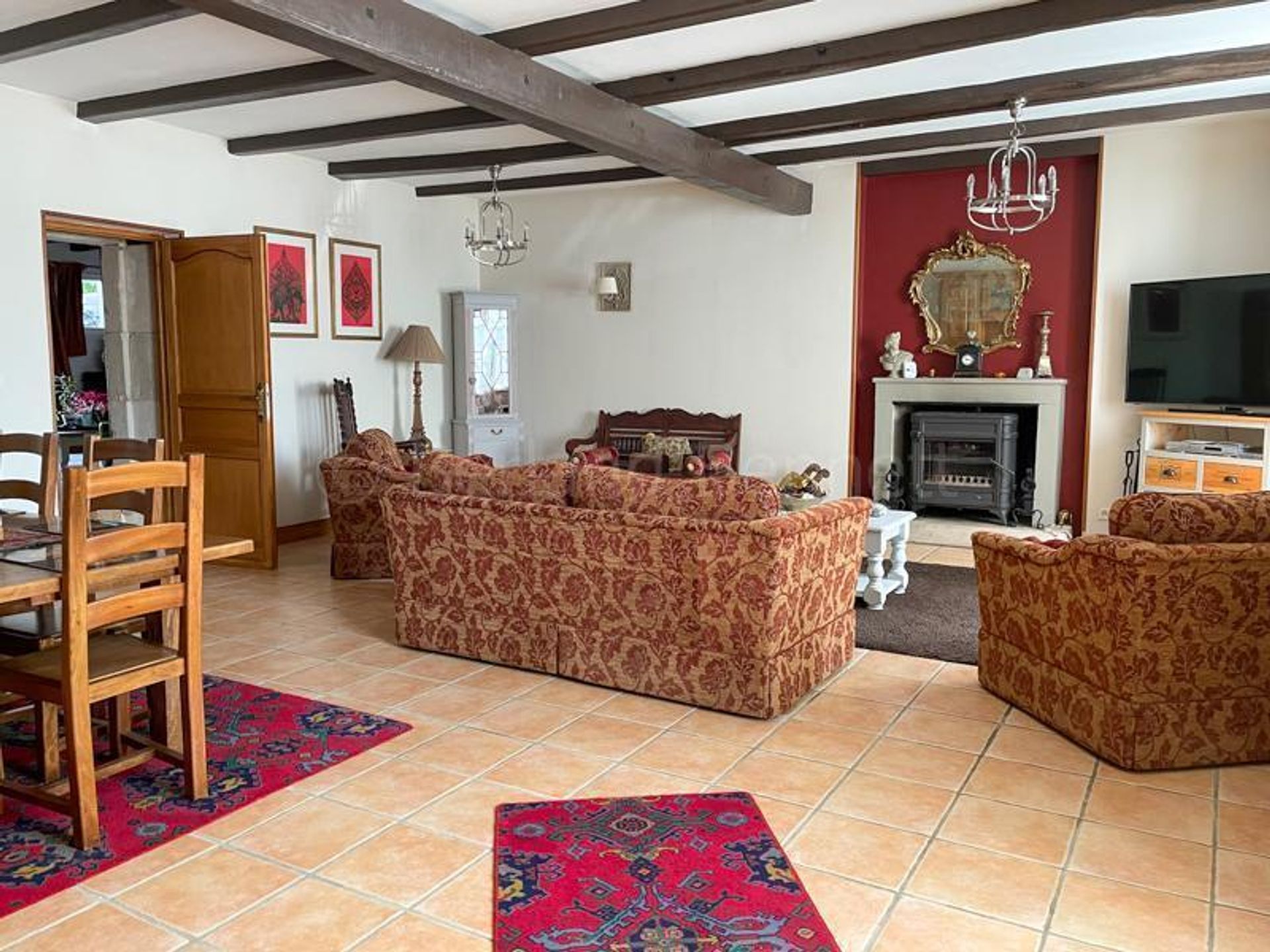 Huis in Civray, Nouvelle-Aquitaine 10994410