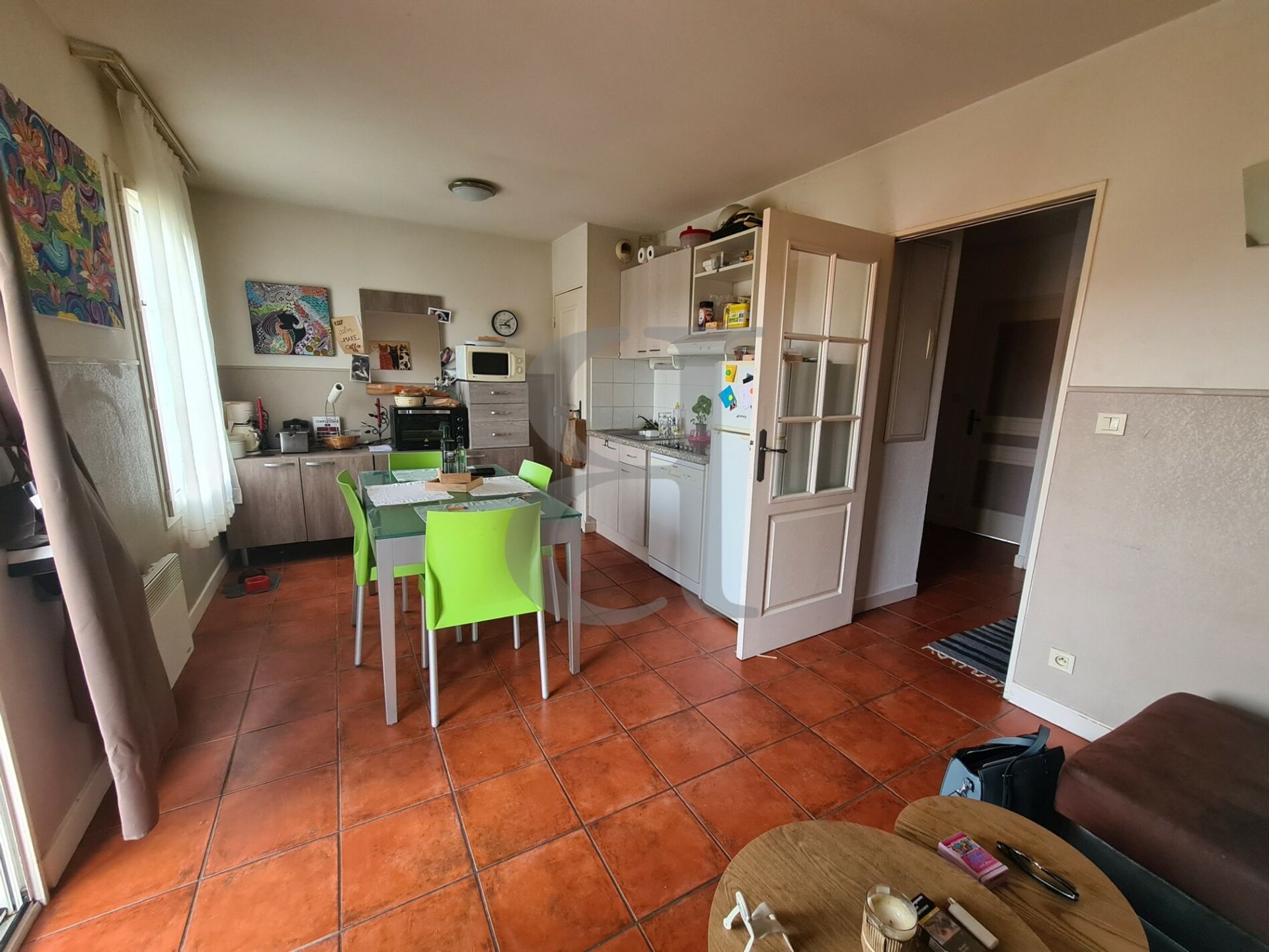 Osakehuoneisto sisään Sainte-Cecile-les-Vignes, Provence-Alpes-Cote d'Azur 10994642