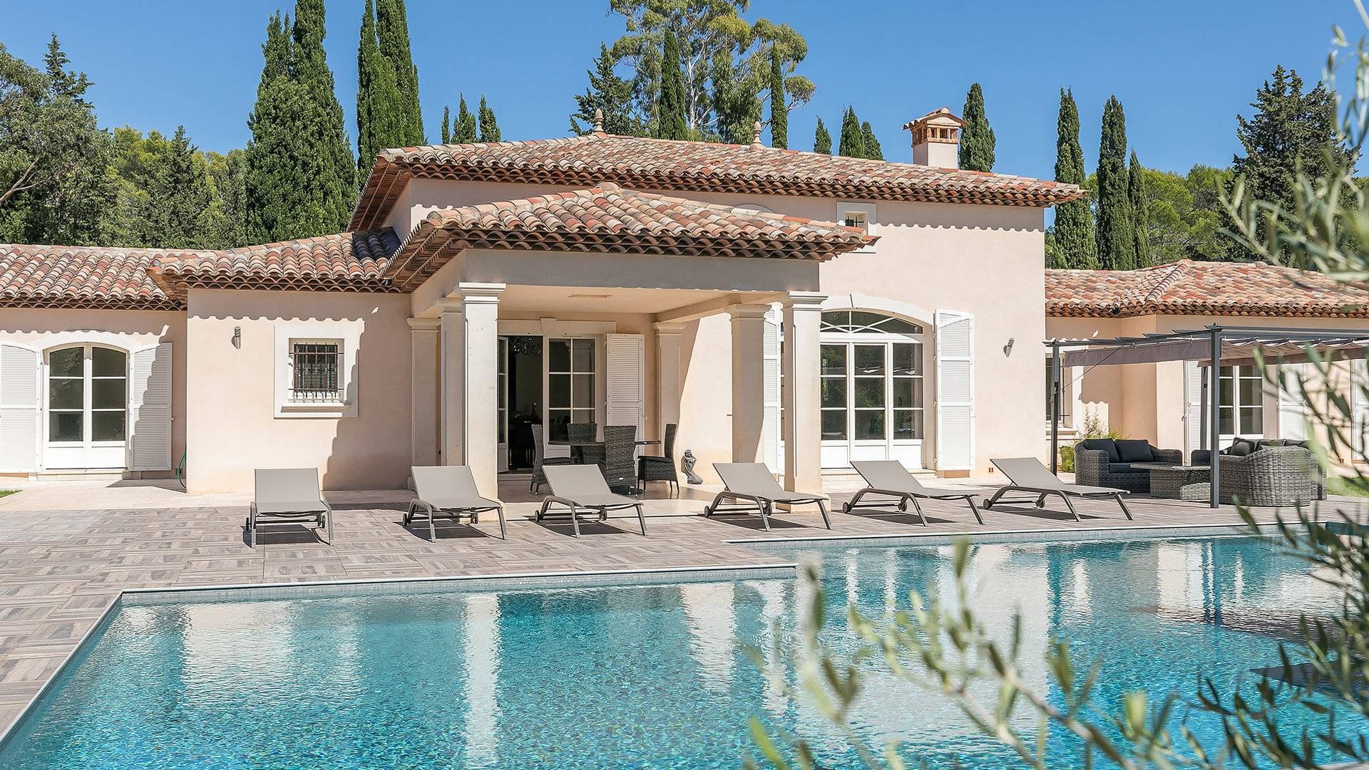 मकान में Puget-sur-Argens, Provence-Alpes-Cote d'Azur 10994945