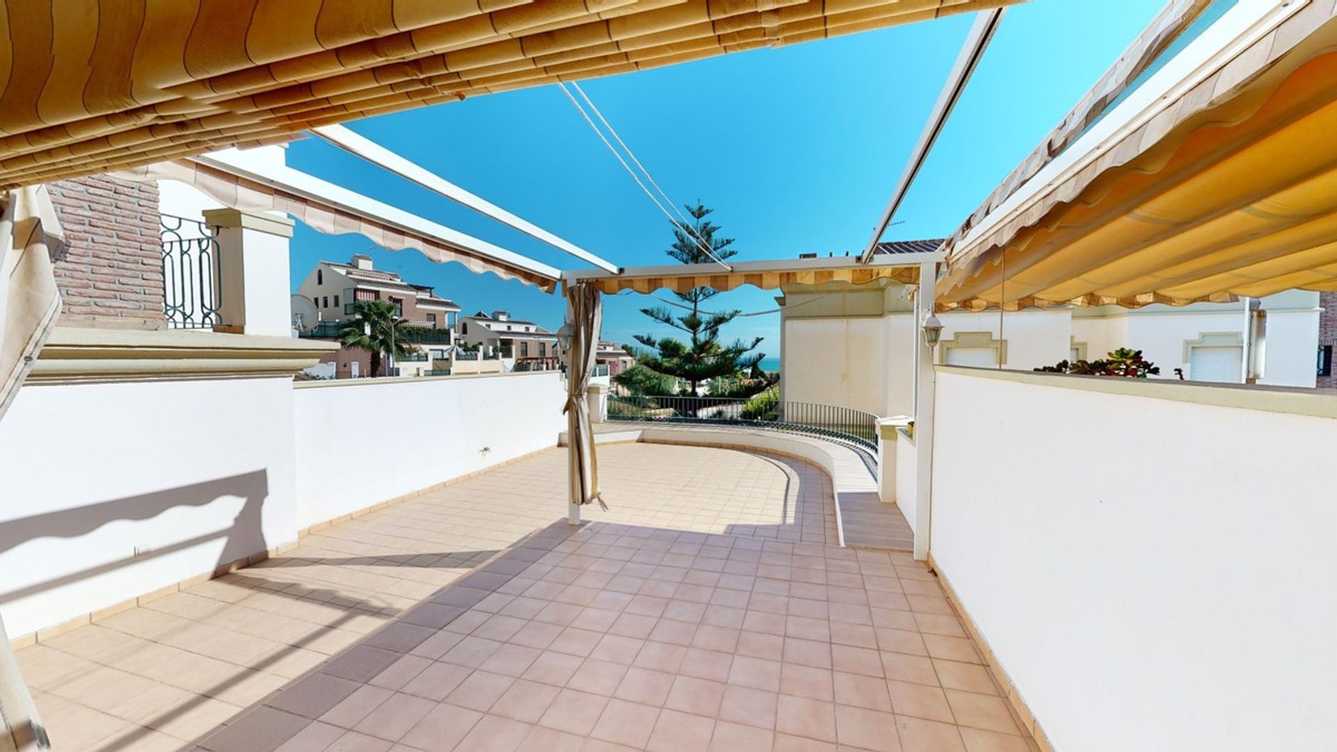 casa en Vélez-Málaga, Andalusia 10995056