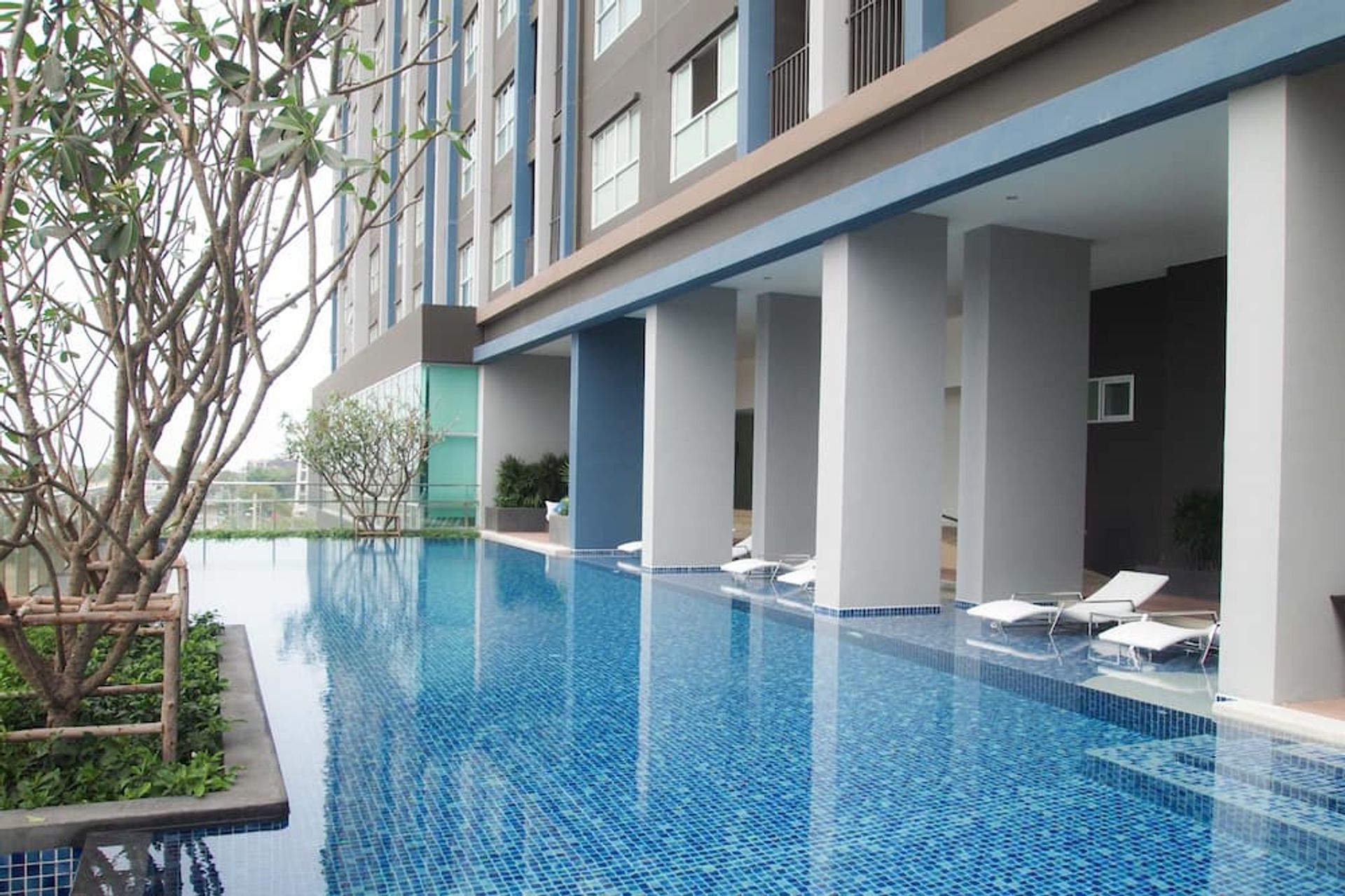 Condominio nel Hua Hin, Prachuap Khiri Khan 10995245