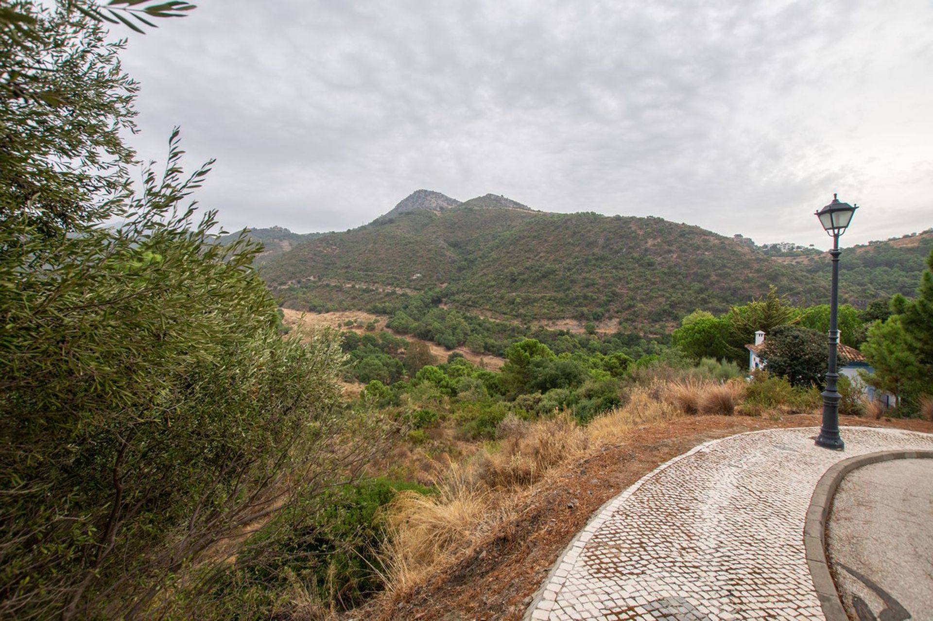 Maa sisään Benahavis, Andalusia 10996391