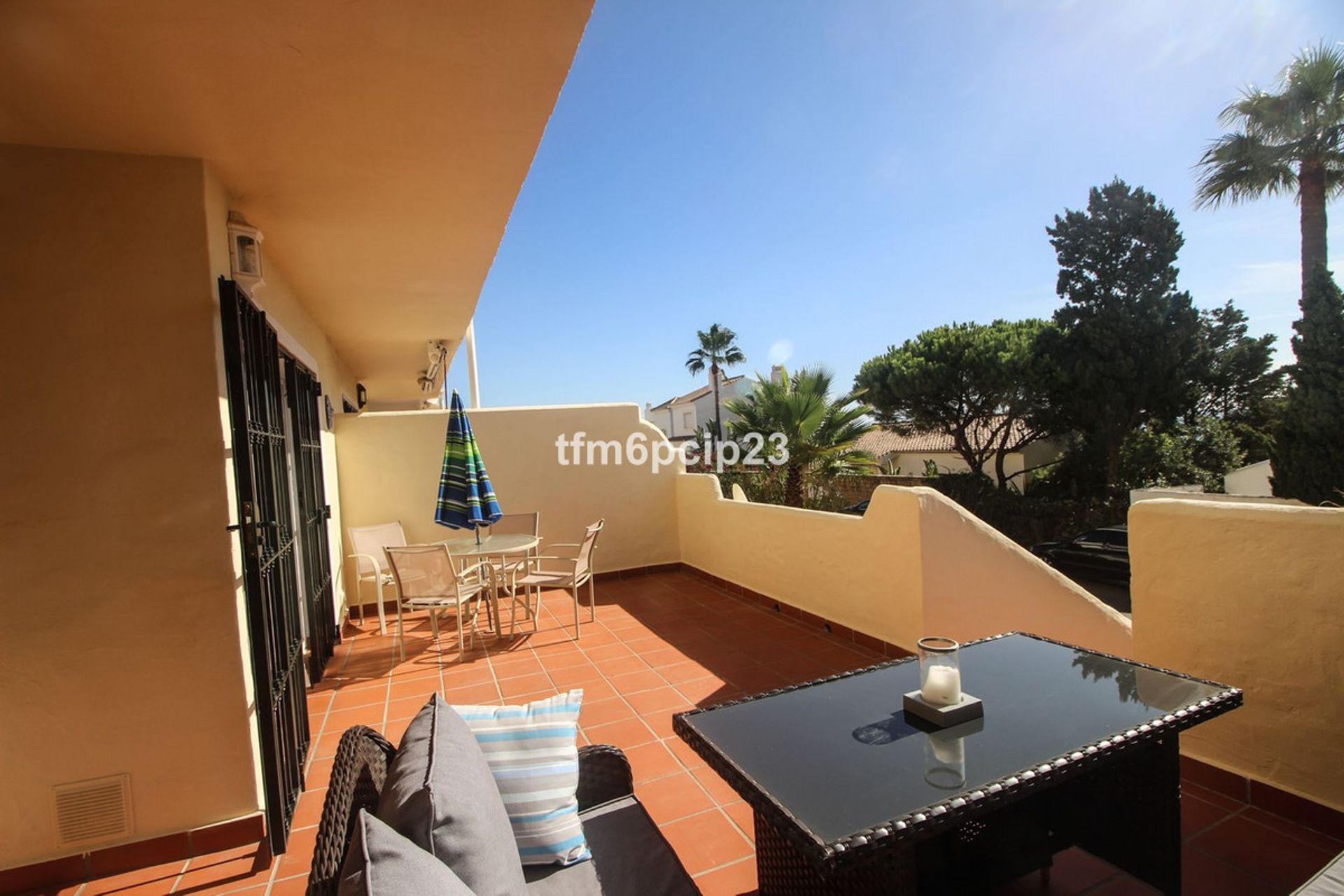 Condominium in Casares, Andalusia 10996425