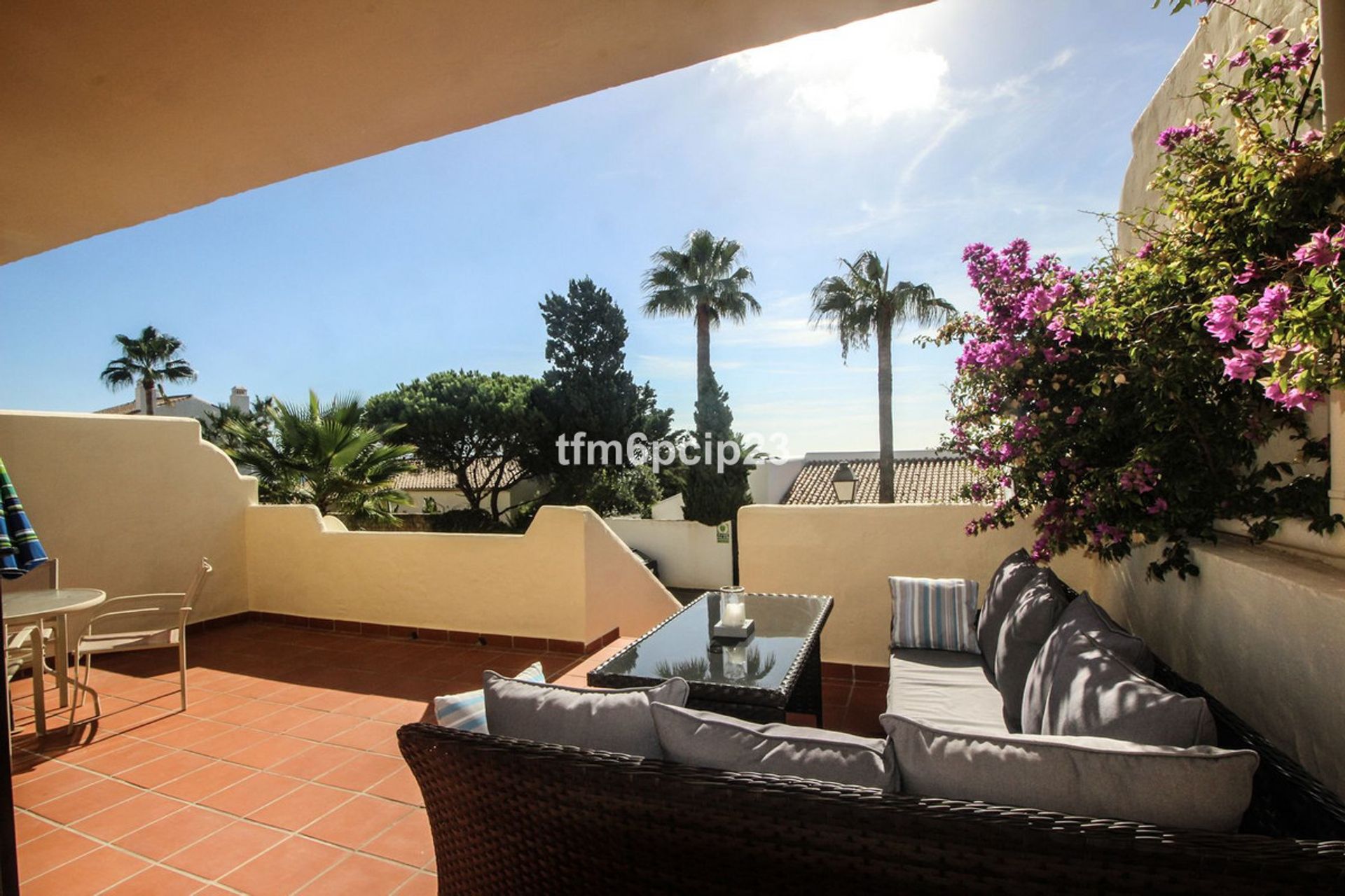 Condominium in Casares, Andalusia 10996425