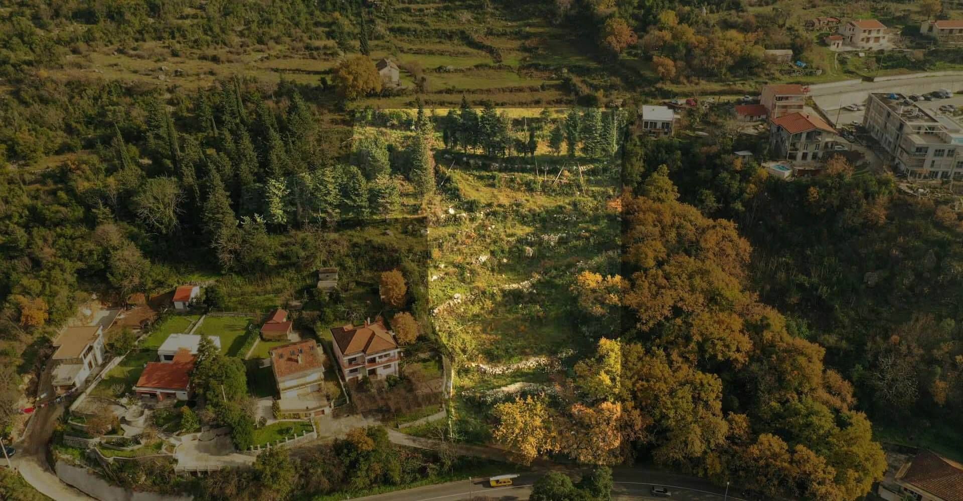 Wylądować w Gornji Bogdašići, Kotor 10996472