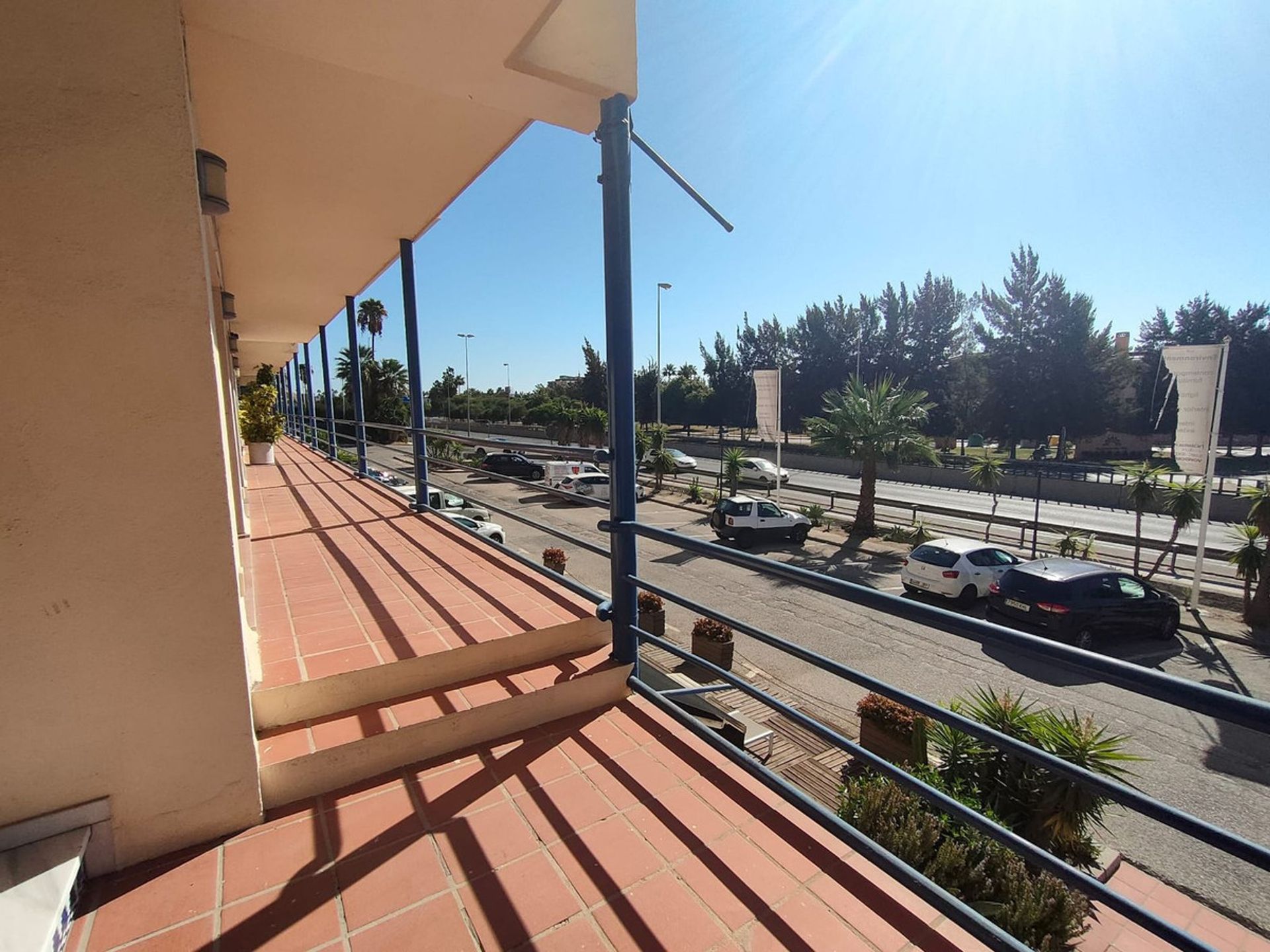 Office in Estepona, Andalusia 10996544