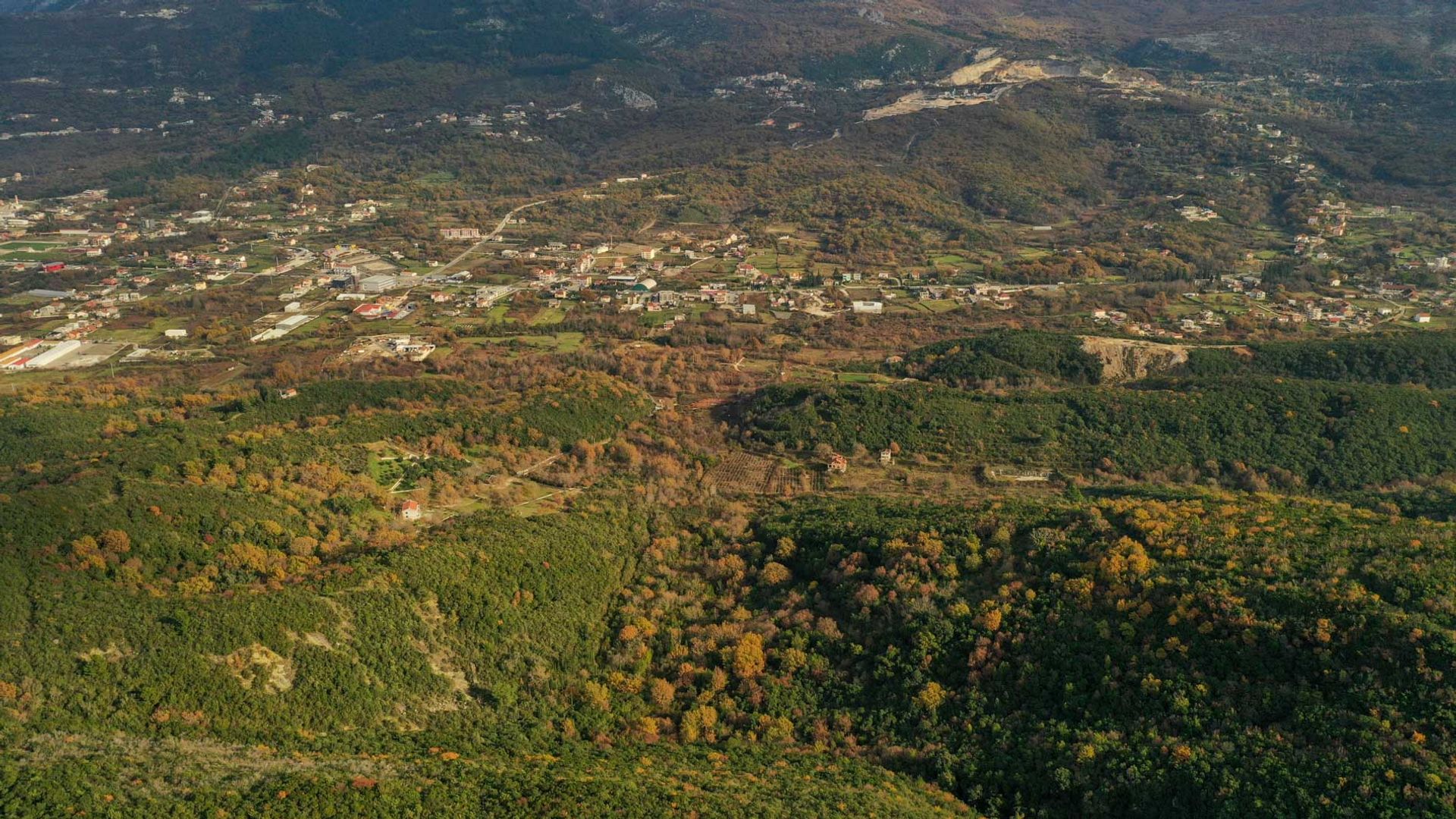 Tanah dalam Bigova, Opština Kotor 10996566