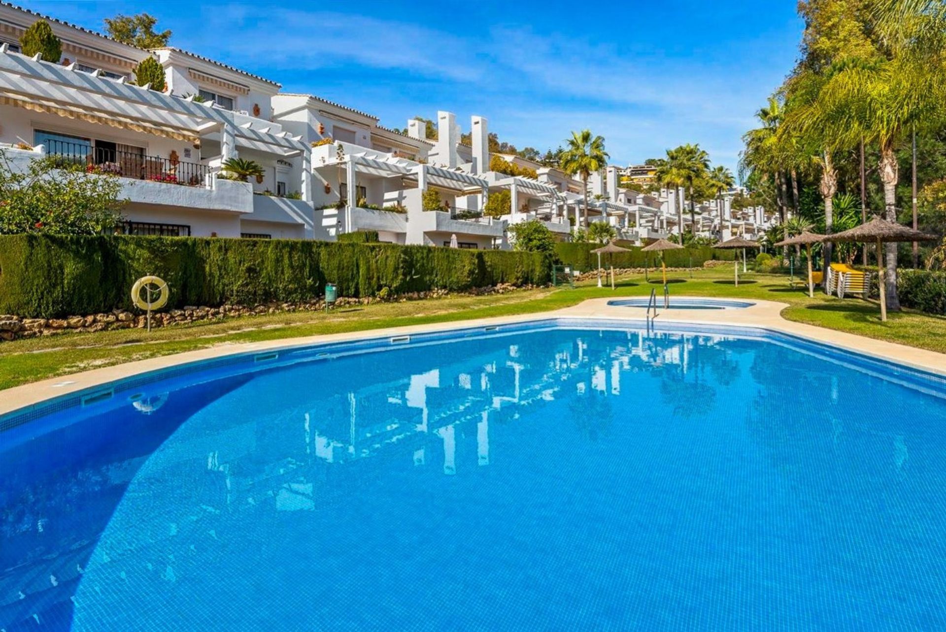 Condominio en Benahavís, Andalucía 10996707