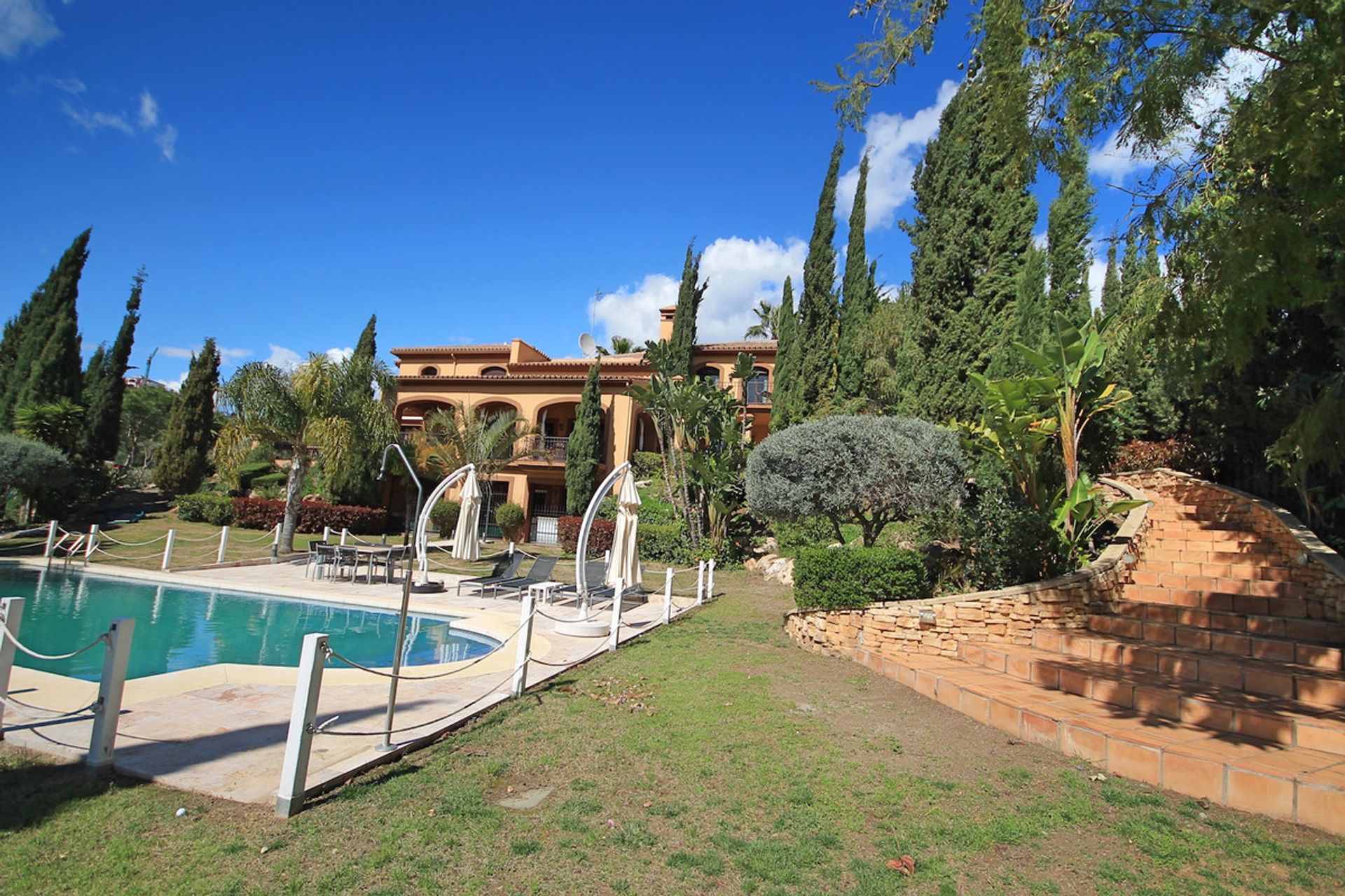 Casa nel Benahavís, Andalusia 10996736