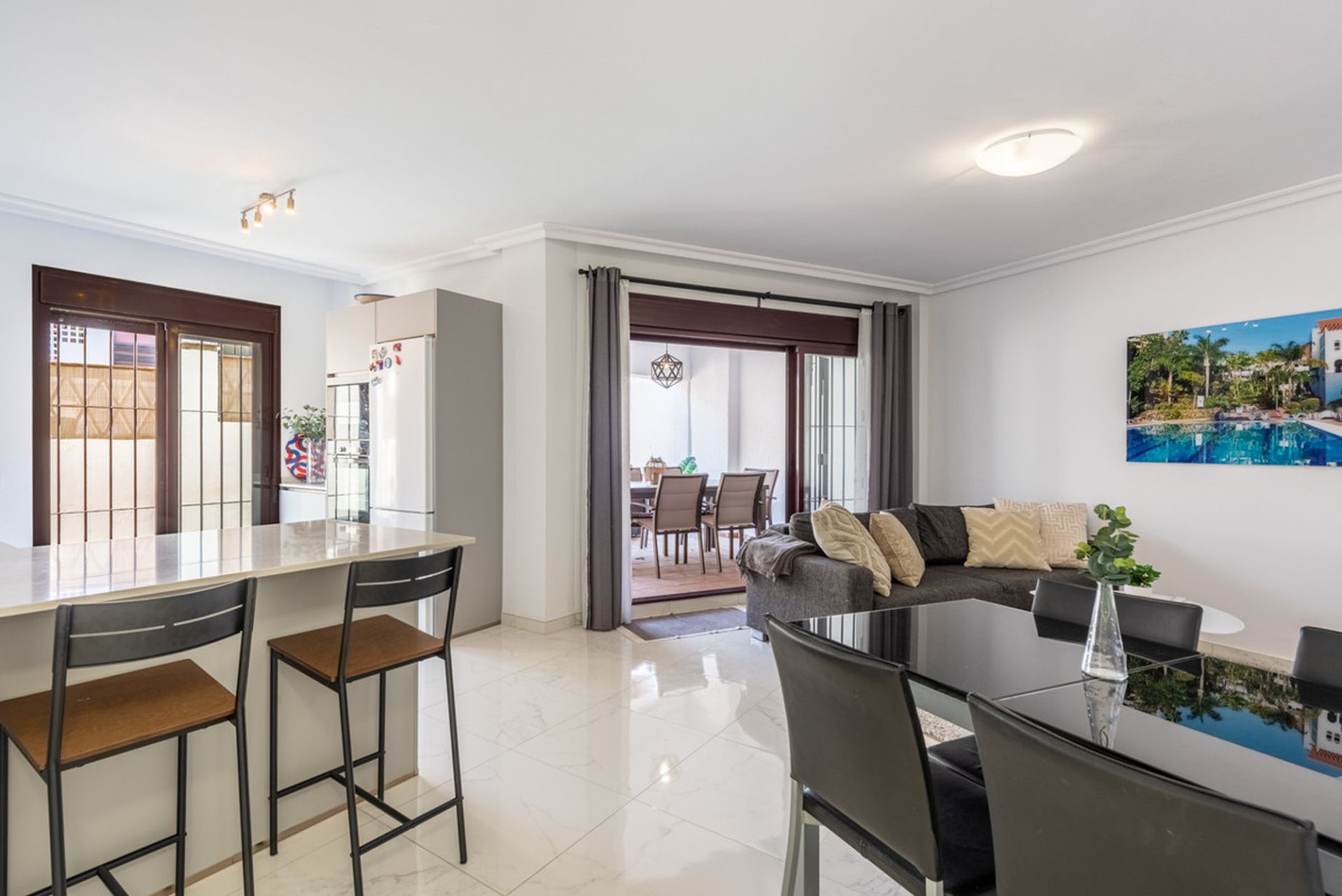 Condominium in Marbella, Andalucía 10997329