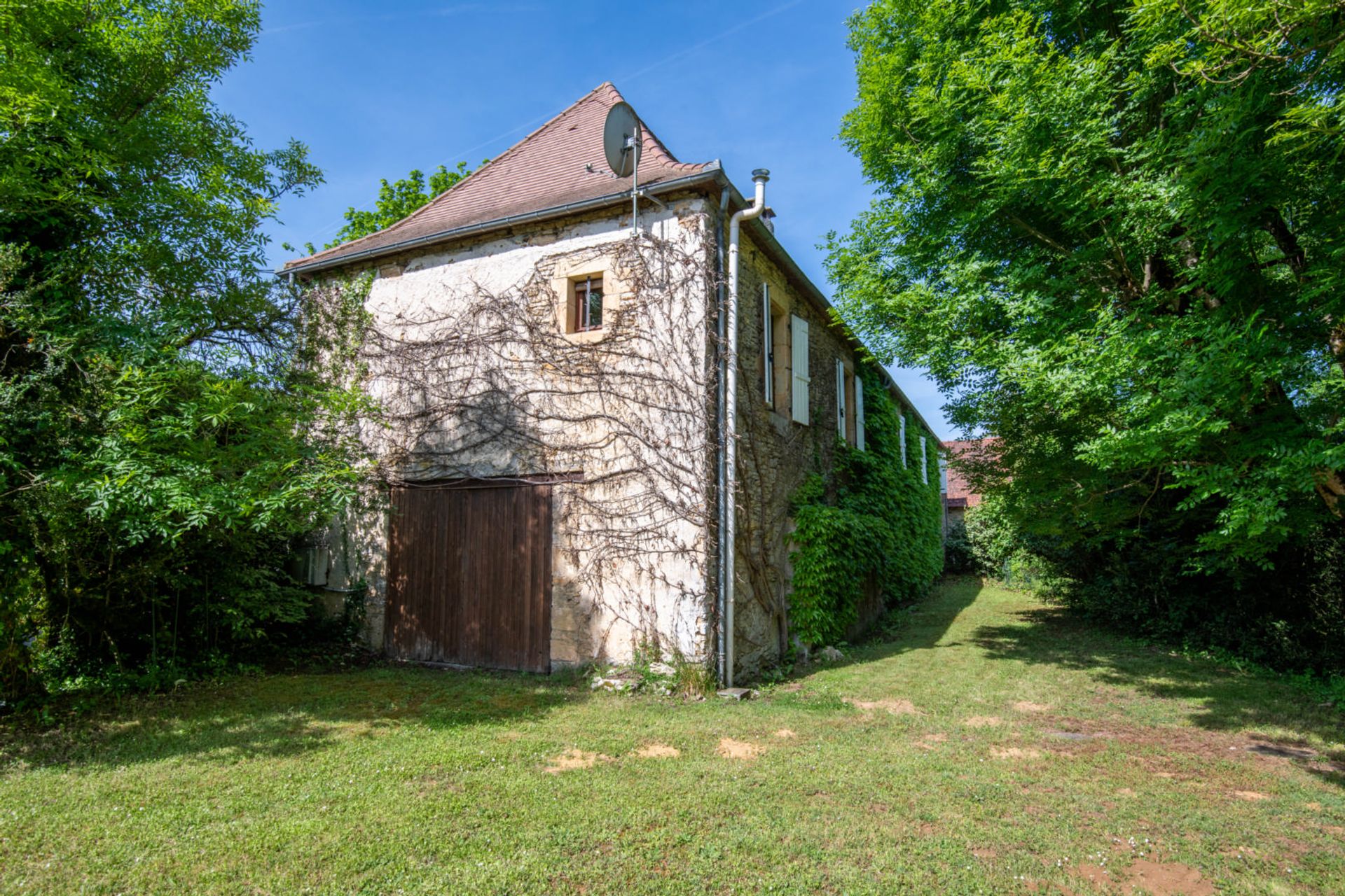 Talo sisään Gourdon, Occitanie 10997738