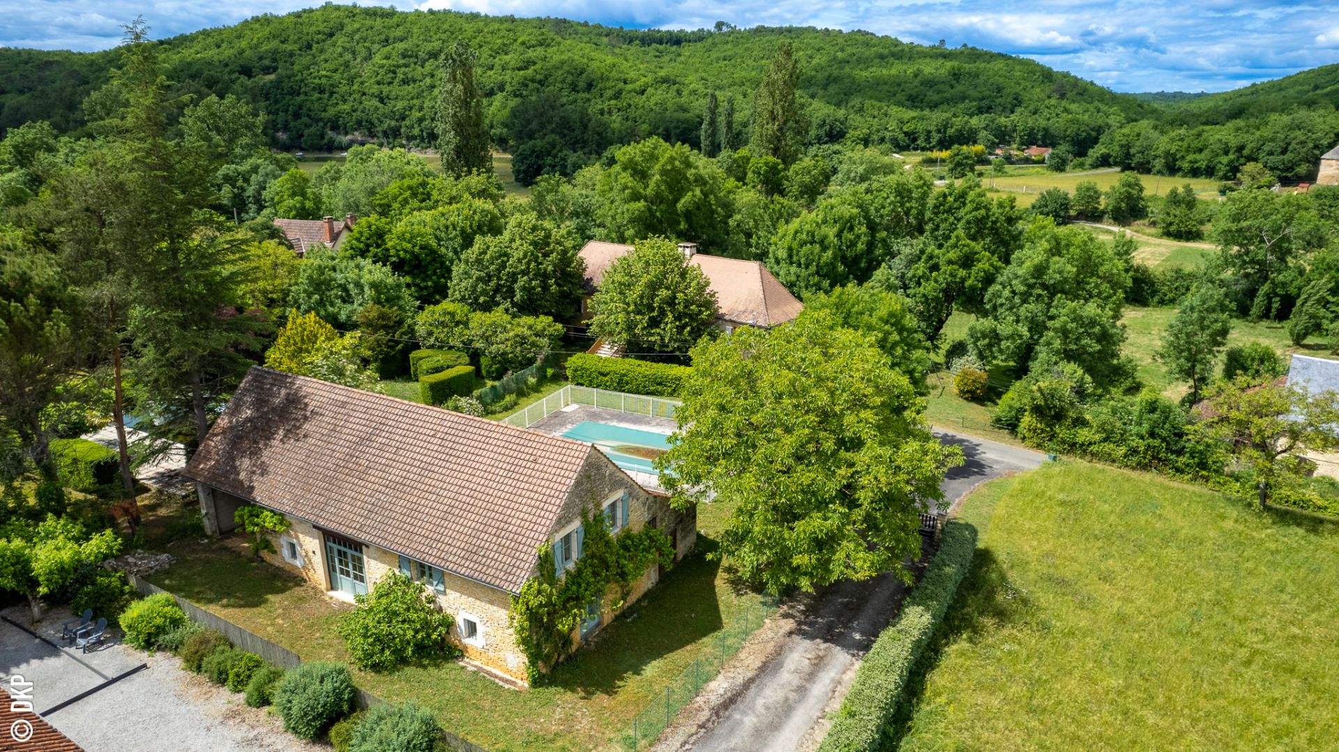 Talo sisään Gourdon, Occitanie 10997738