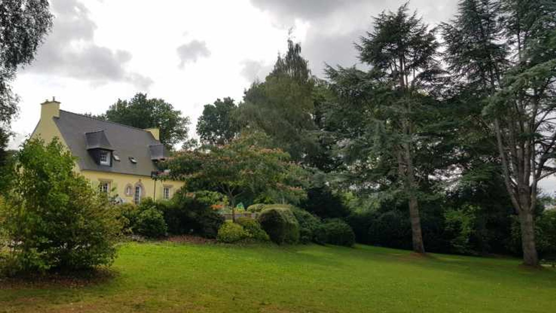 Huis in Châteauneuf-du-Faou, Bretagne 10997751