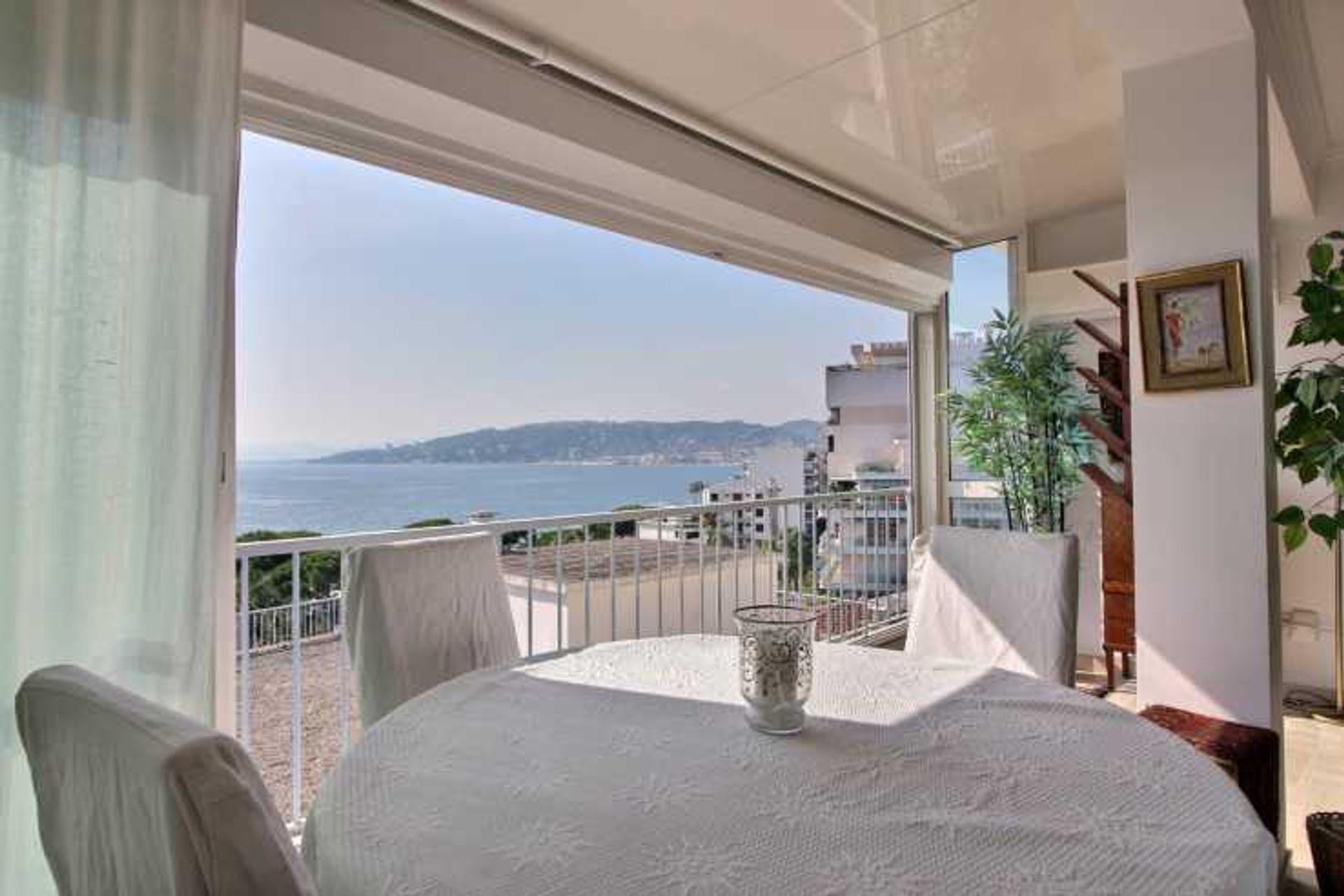 Condominium in Antibes, Provence-Alpes-Côte d'Azur 10997784