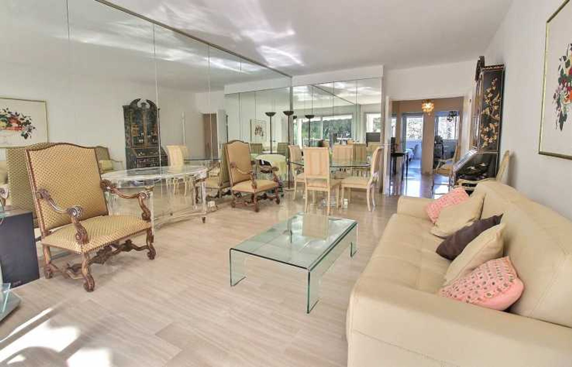 Condominium dans Cannes, Provence-Alpes-Côte d'Azur 10997793