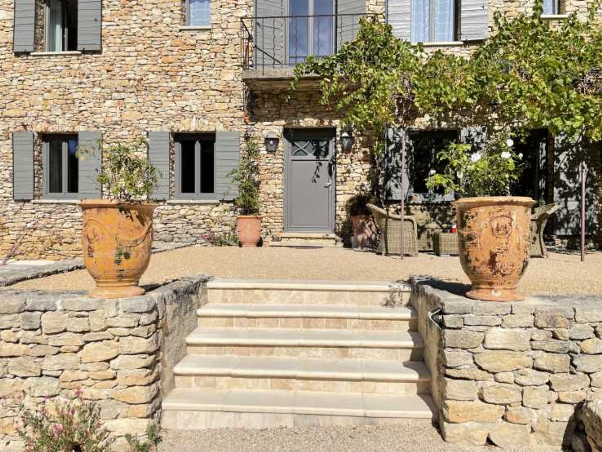 жилой дом в Gordes, Provence-Alpes-Côte d'Azur 10997822