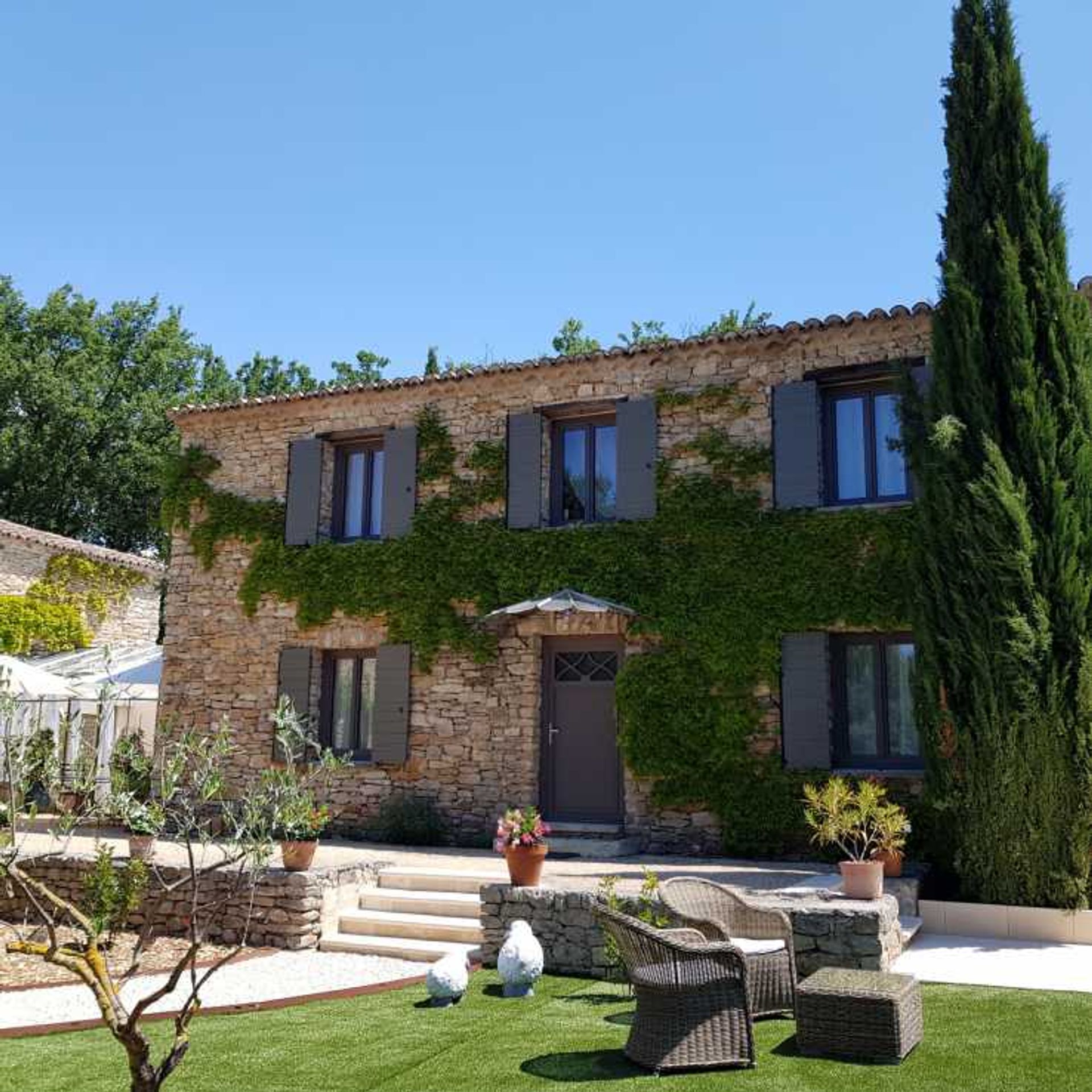 Huis in Gordes, Provence-Alpes-Côte d'Azur 10997822