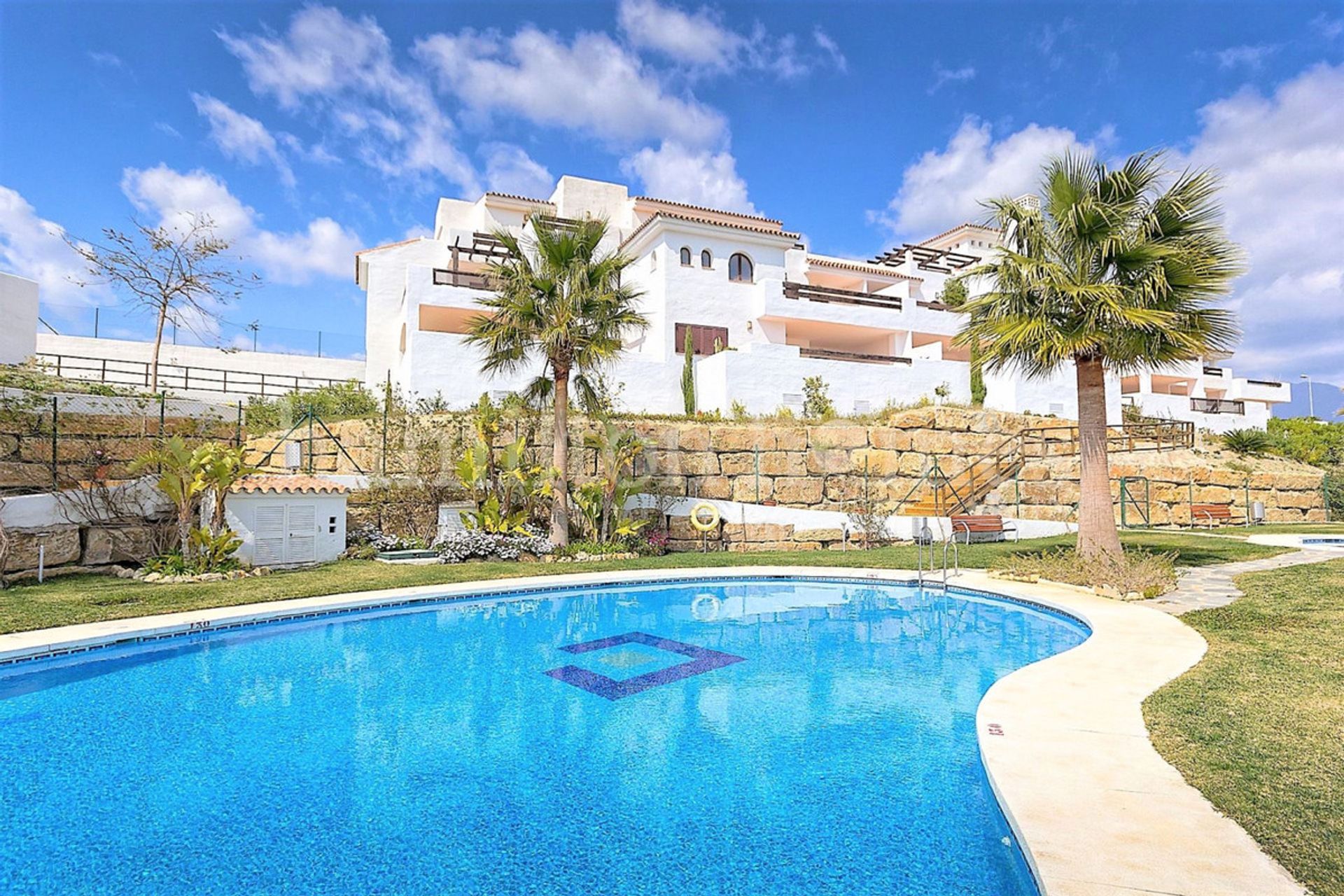 Condominium in Casares, Andalusië 10997872