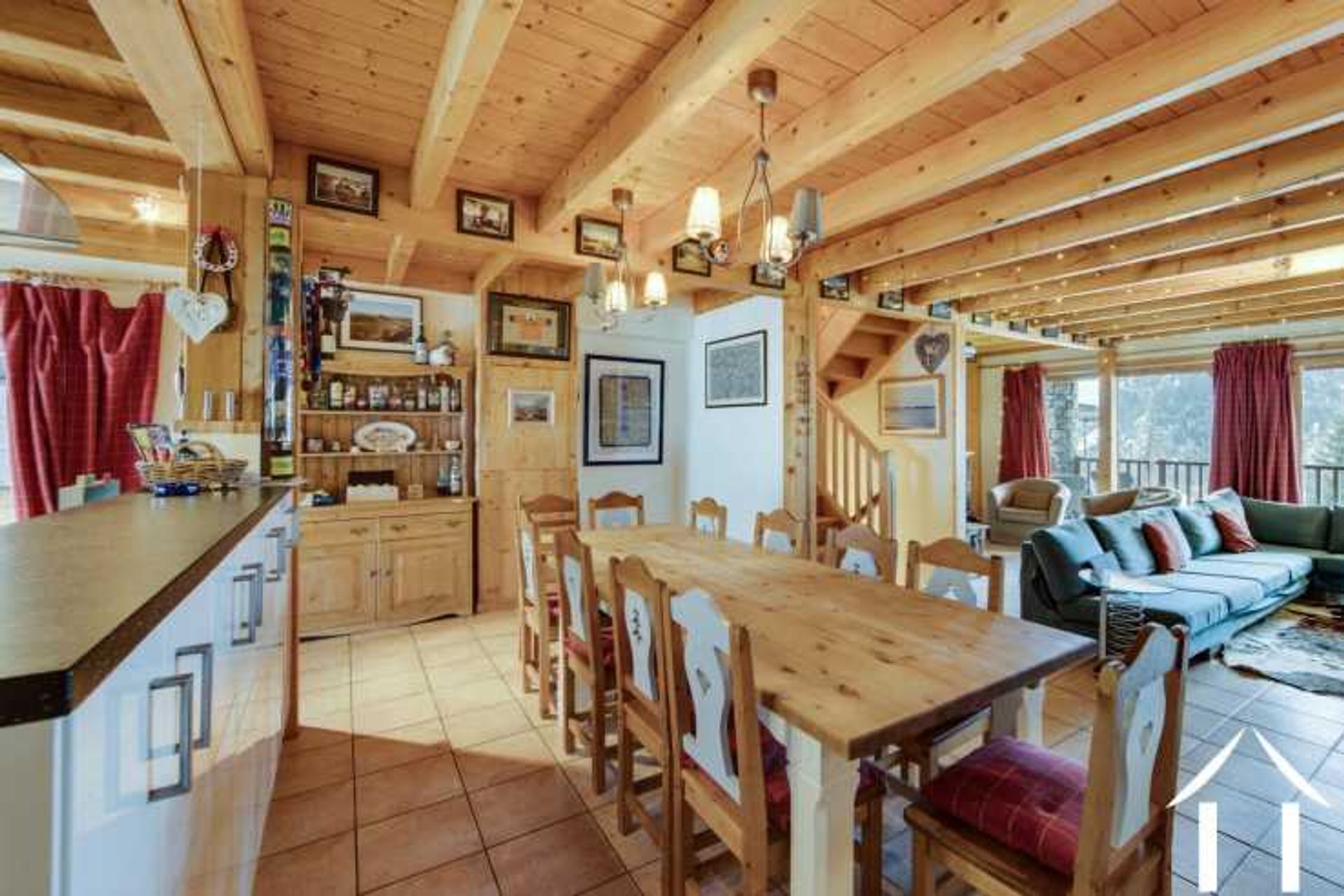 Huis in Sainte-Foy-Tarentaise, Auvergne-Rhône-Alpes 10998117