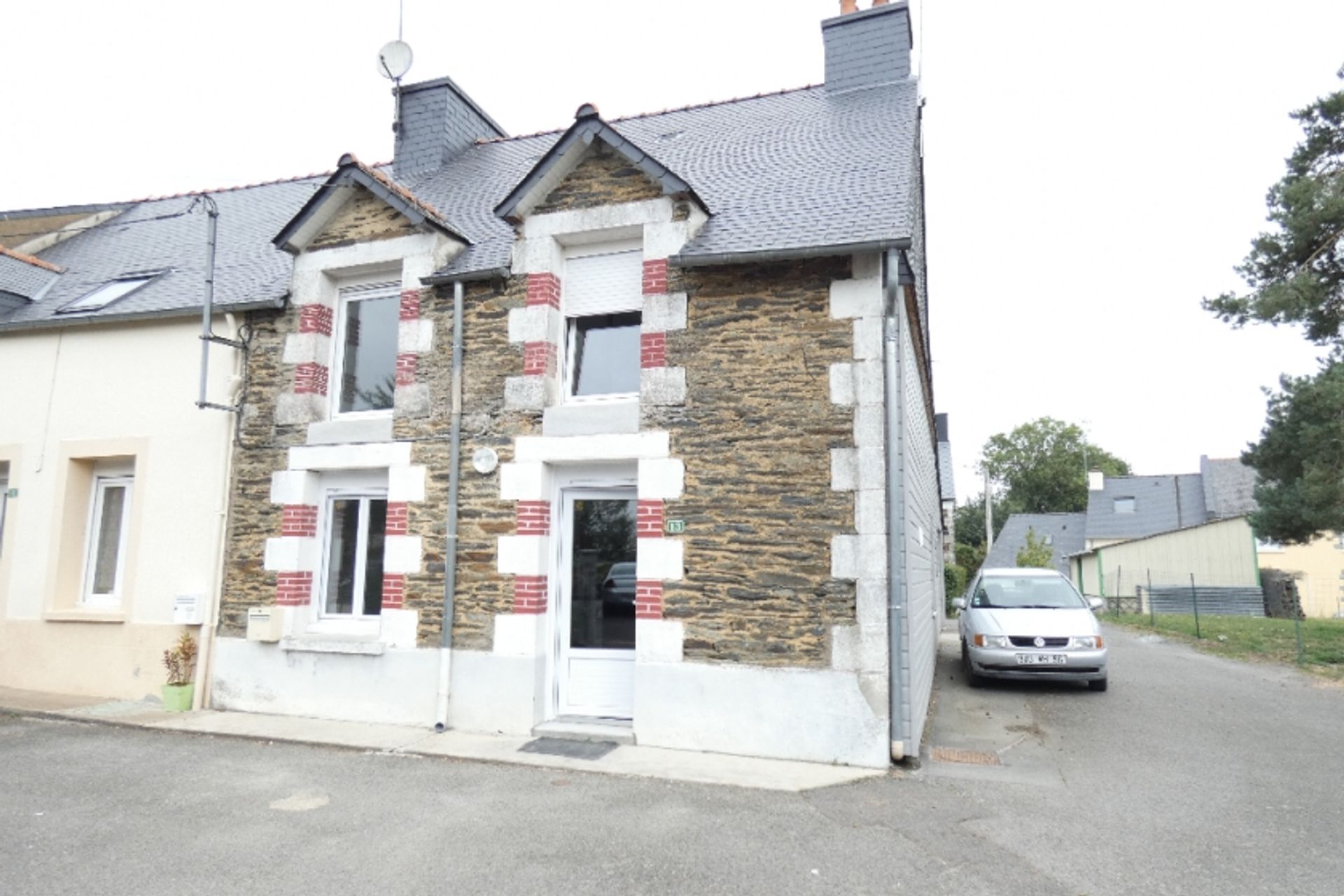 Rumah di Aug, Bretagne 10998148