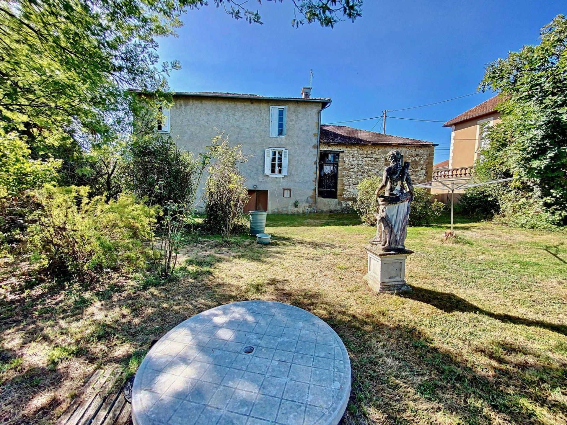 Condominium dans Beaudéan, Occitanie 10998168