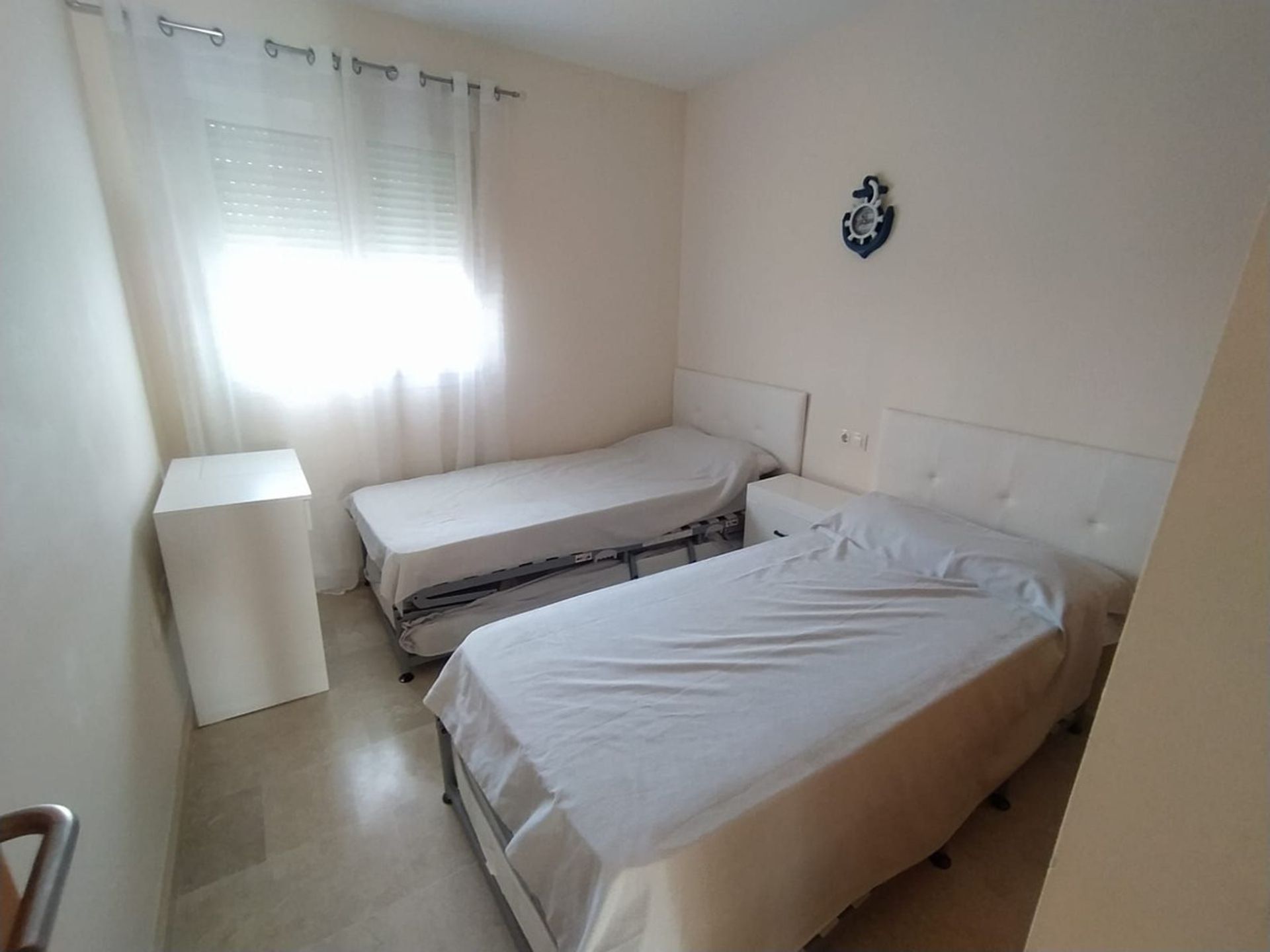 Condominio en Manilva, Andalusia 10998220