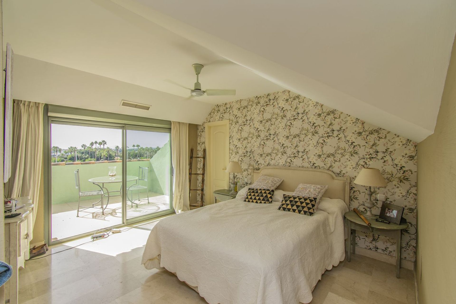 Condominium in Sotogrande, Andalusia 10998262