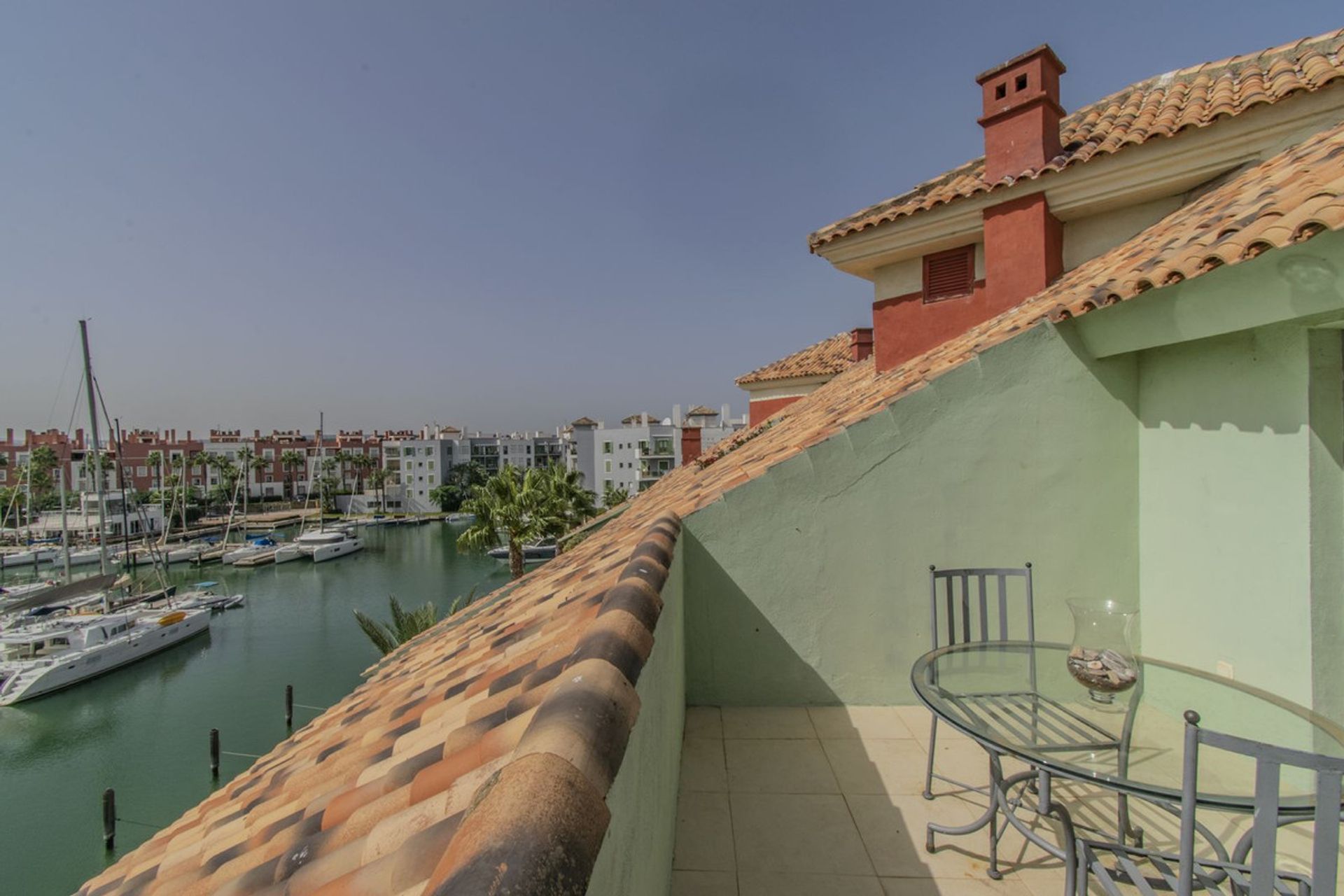 Condominium in Sotogrande, Andalusia 10998262