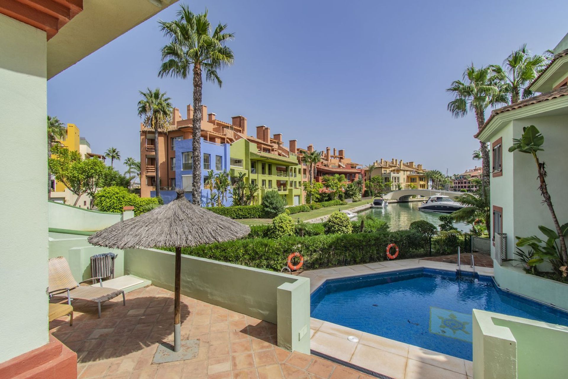 Condominium in Sotogrande, Andalusia 10998262