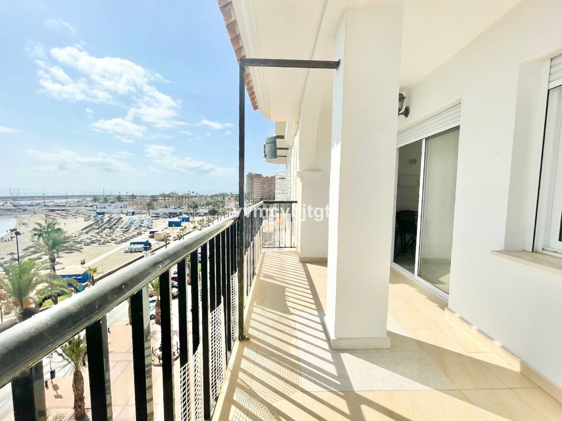 Condominio nel Santa Fe de los Boliches, Andalusia 10998406