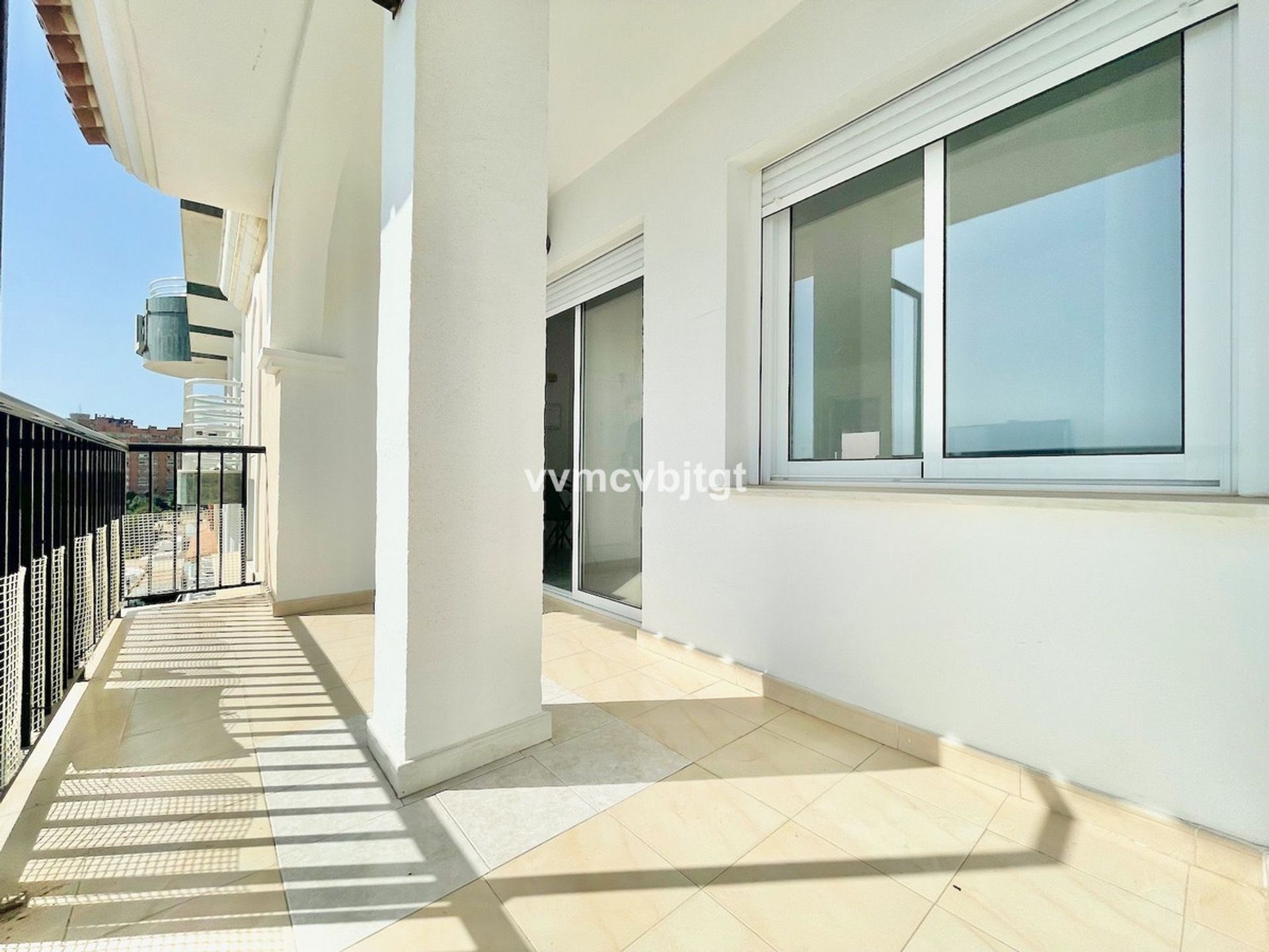 Condominio nel Santa Fe de los Boliches, Andalusia 10998406