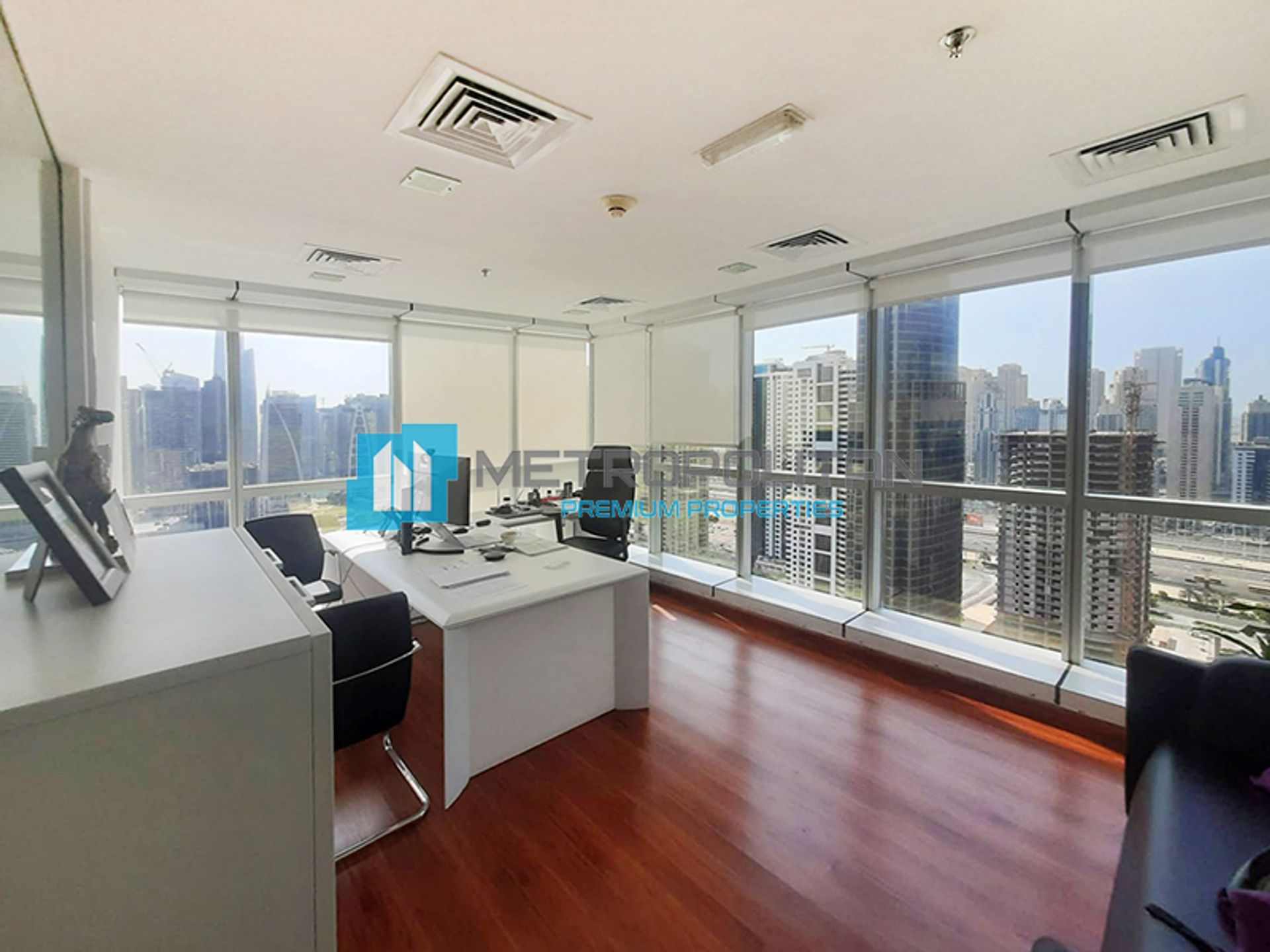 Kantor di Dubai, Dubai 10998439