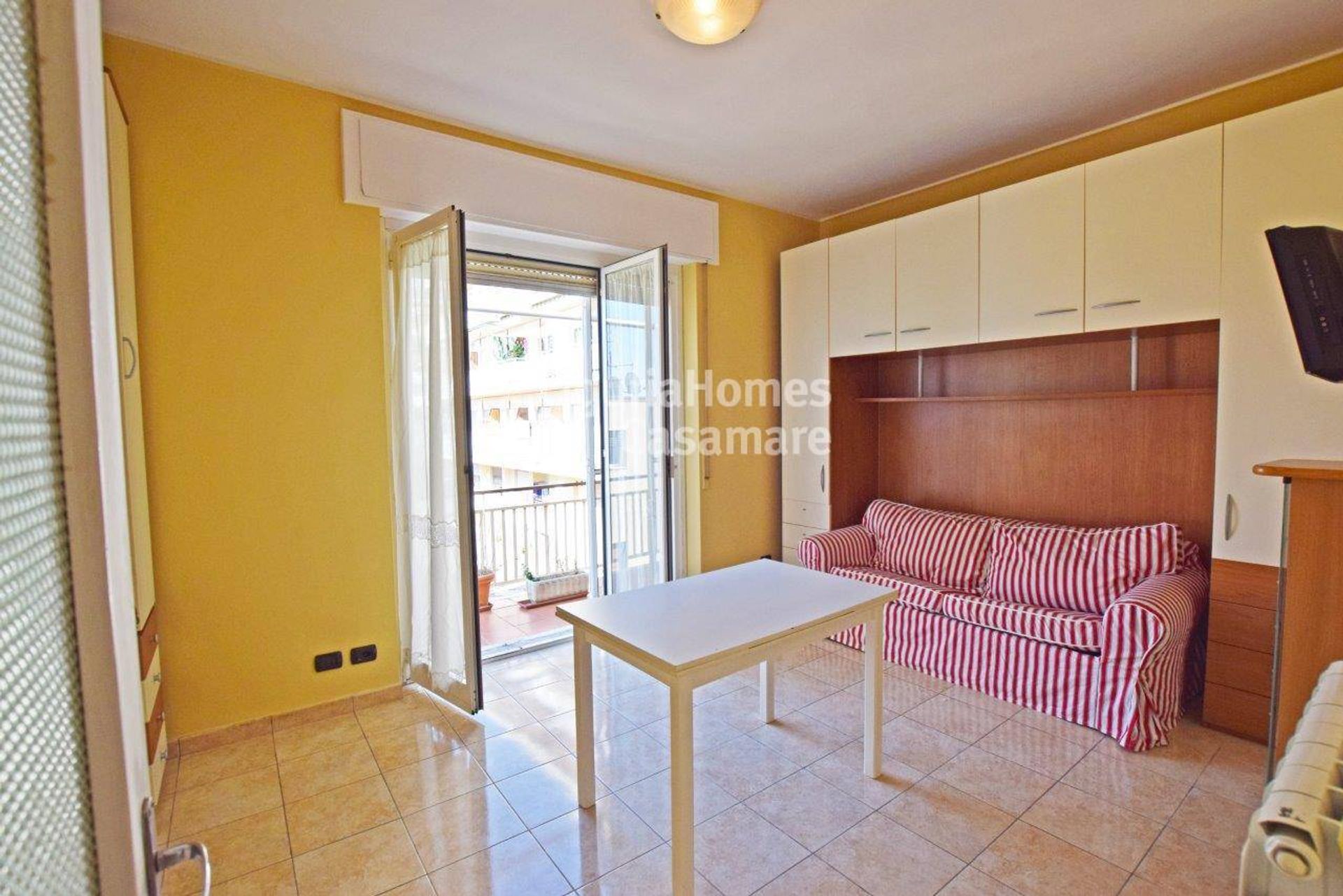 Condominio nel Ospedaletti, Liguria 10998471