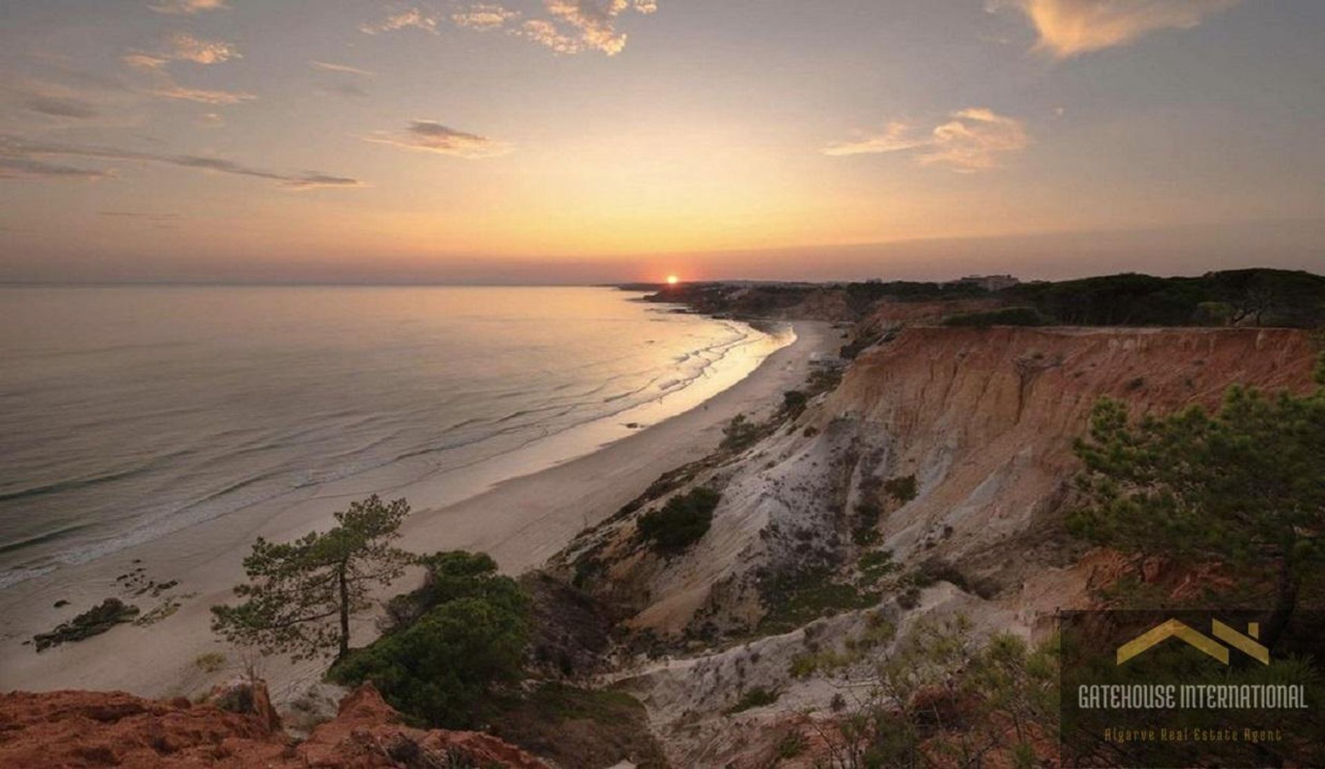 Hus i Olhos de Água, Faro District 10998544