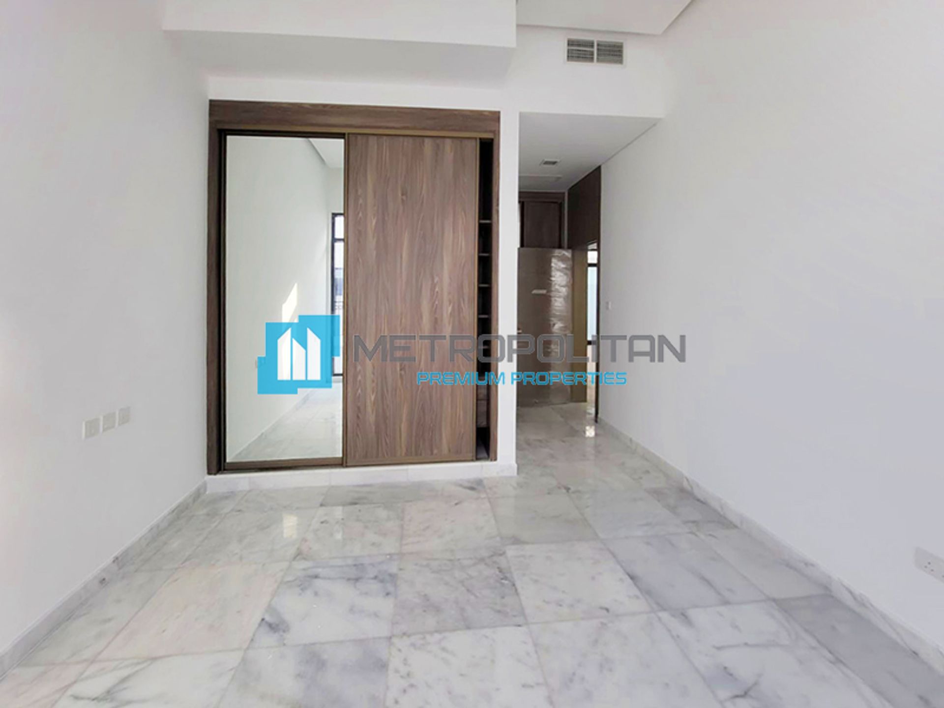 House in Dubai, Dubai 10998552