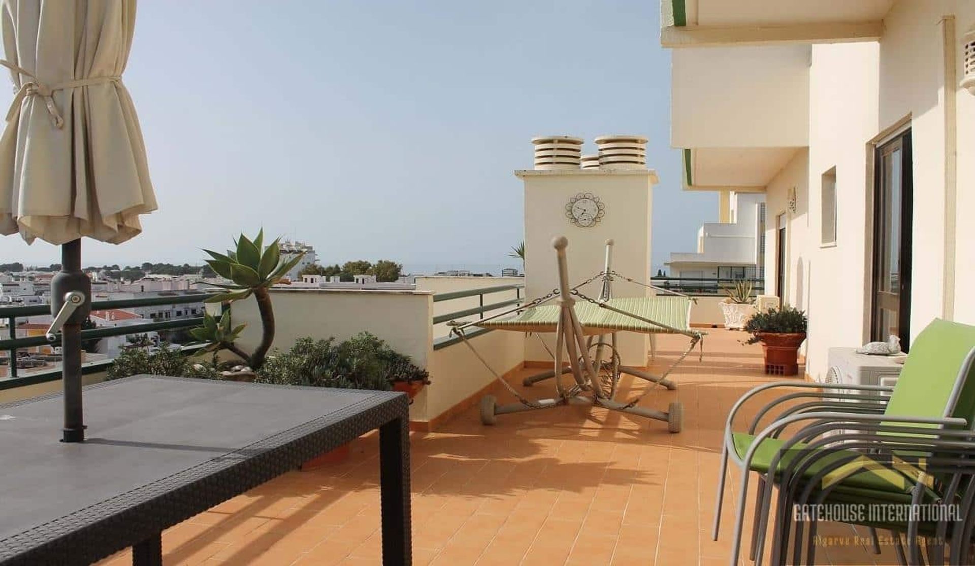 Condominium in Alvor, Faro 10998817