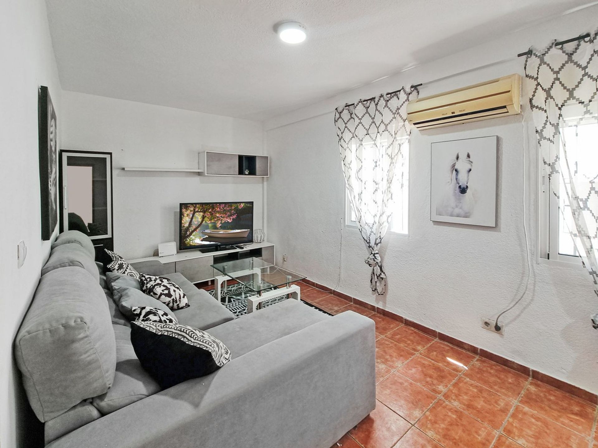 Condominio en San Luis de Sabinillas, Andalusia 10998850