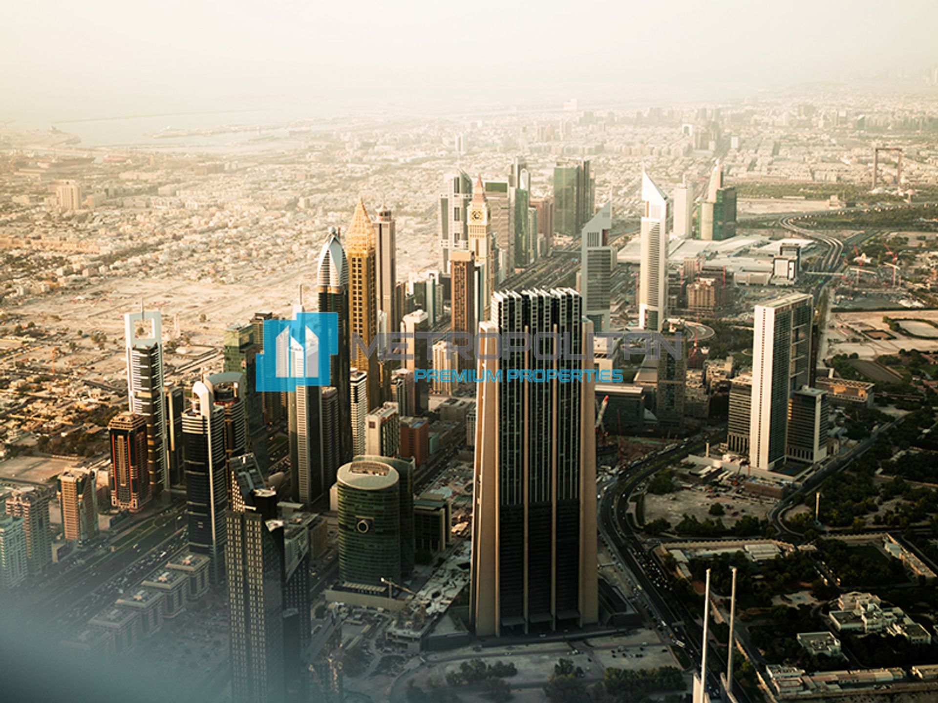 Commercial in Dubai, Dubai 10999030