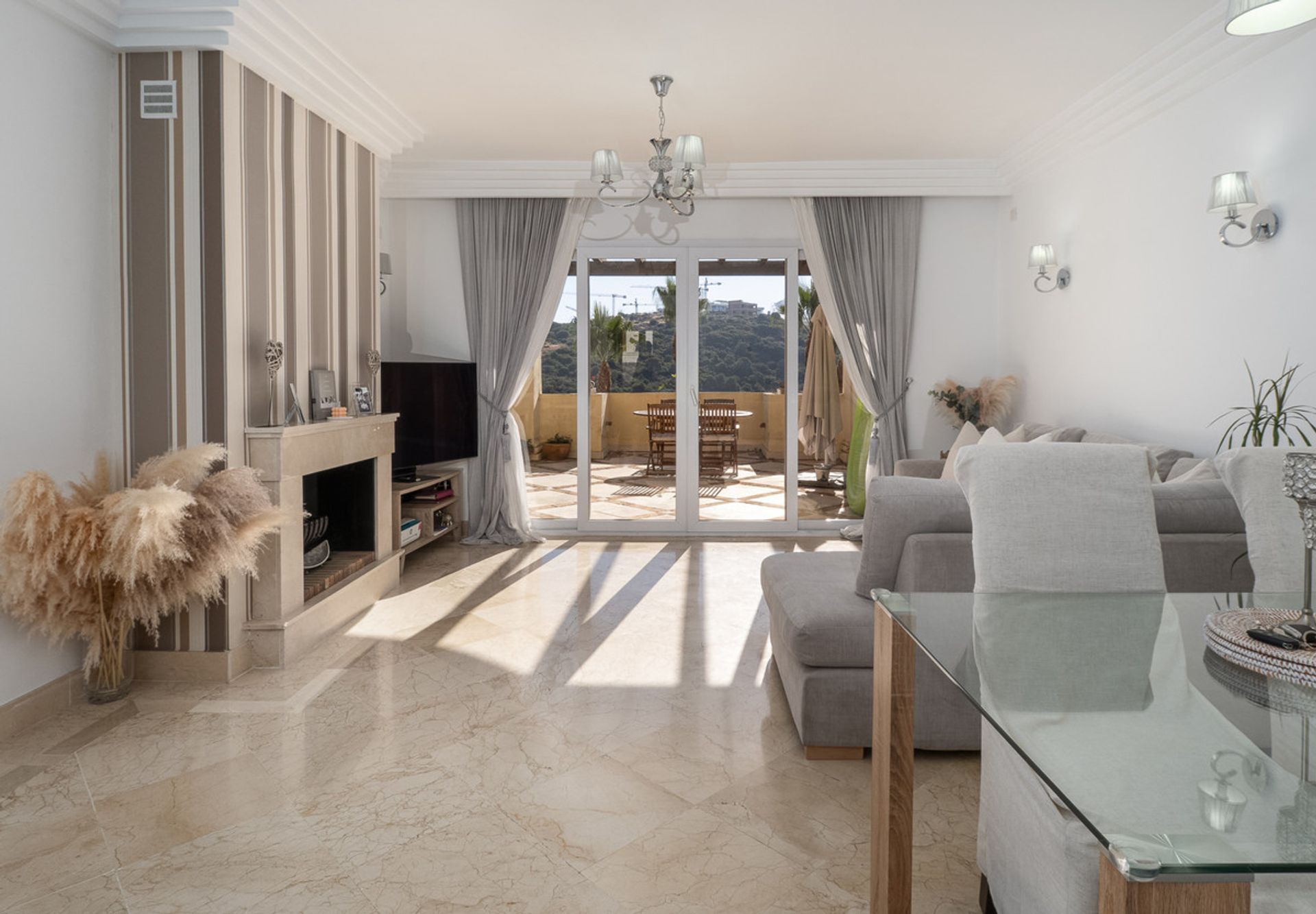 Condominium in Casares, Andalusië 10999186