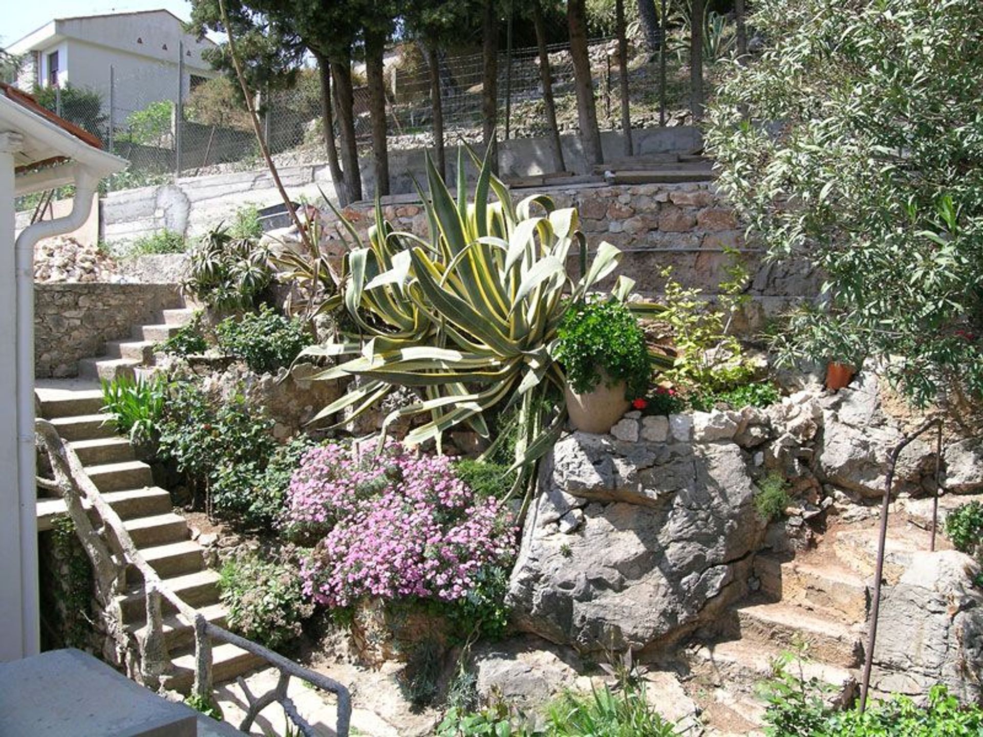 casa en Saint-Jean-Cap-Ferrat, Provence-Alpes-Côte d'Azur 10999366