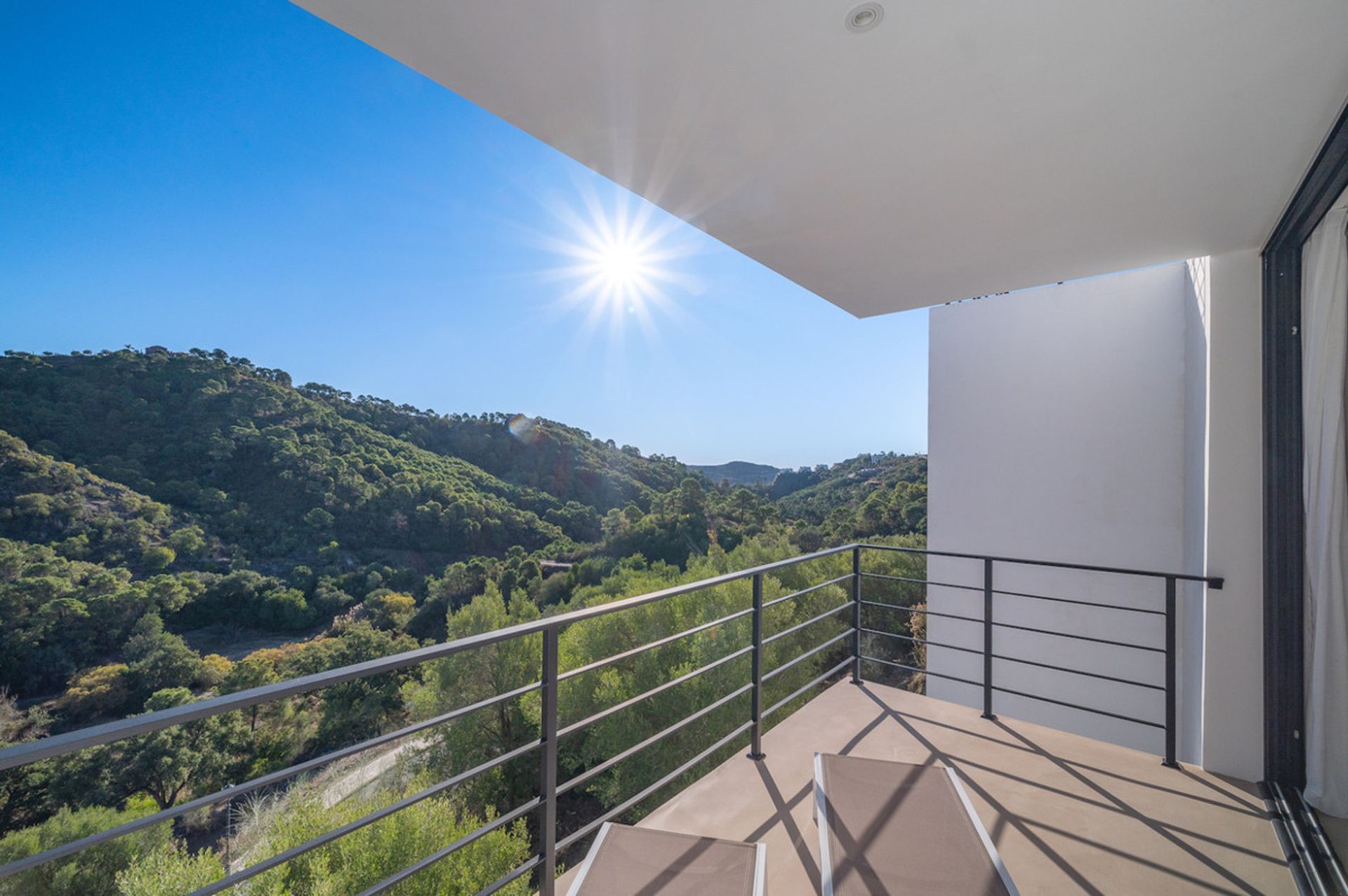 House in Benahavís, Andalusia 10999444