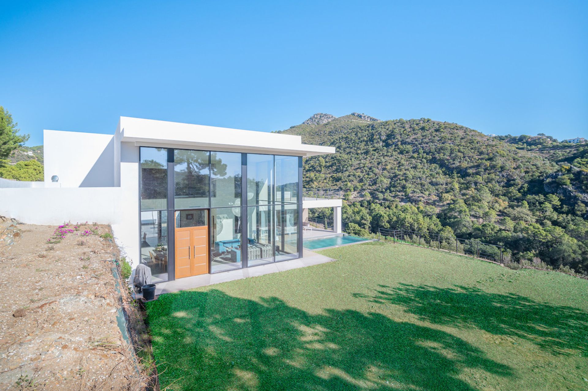 House in Benahavís, Andalusia 10999444