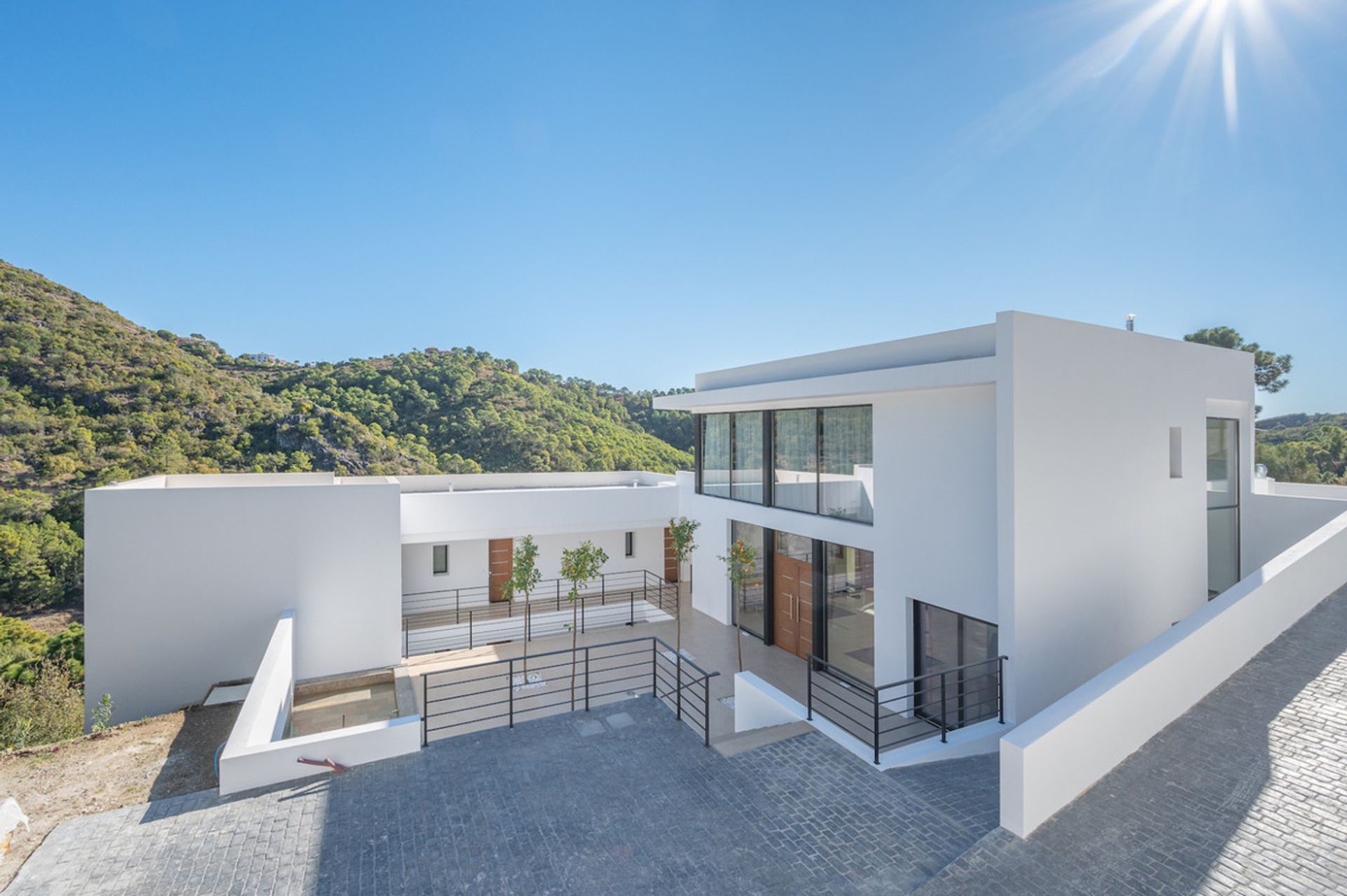 House in Benahavís, Andalusia 10999444