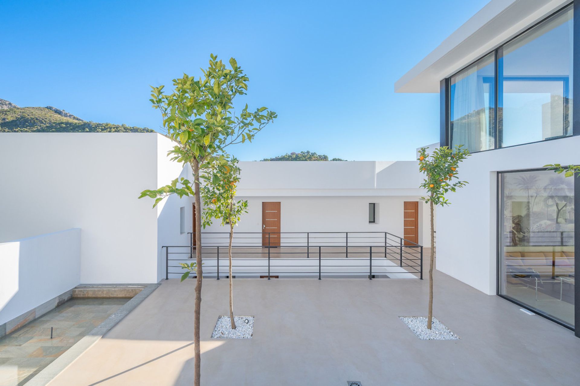 House in Benahavís, Andalusia 10999444